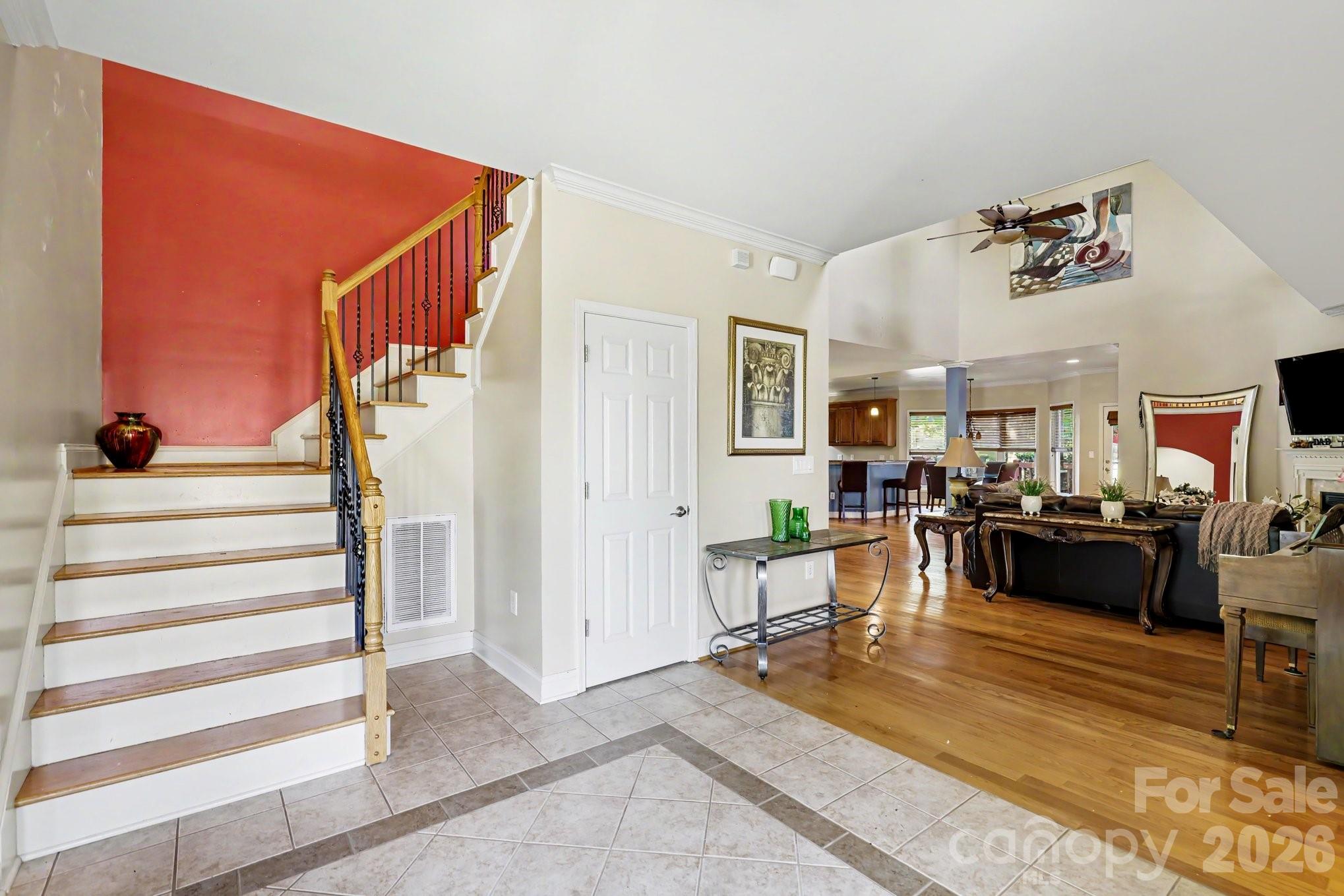 10130 Fairlea Drive Property Photo 7