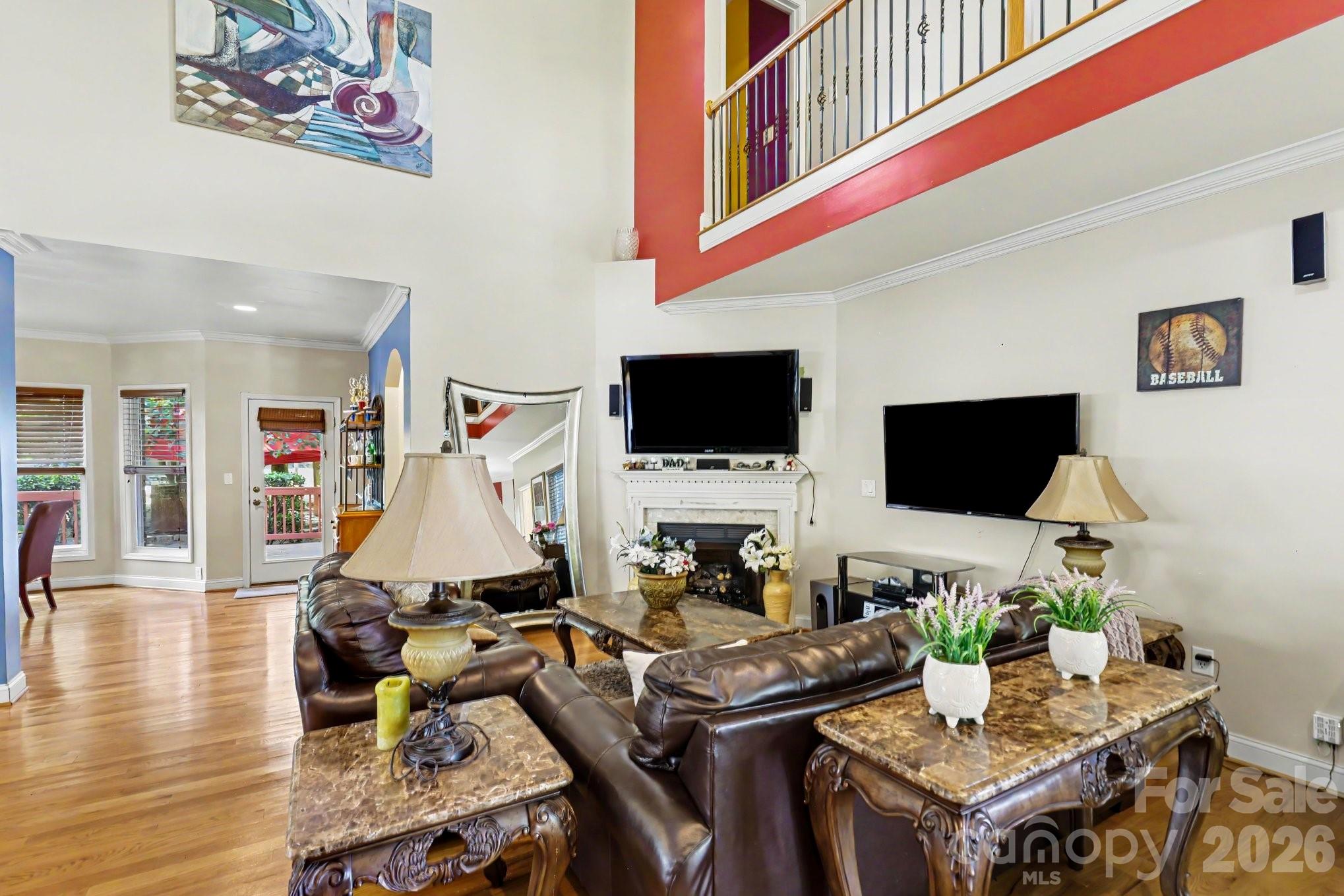 10130 Fairlea Drive Property Photo 11