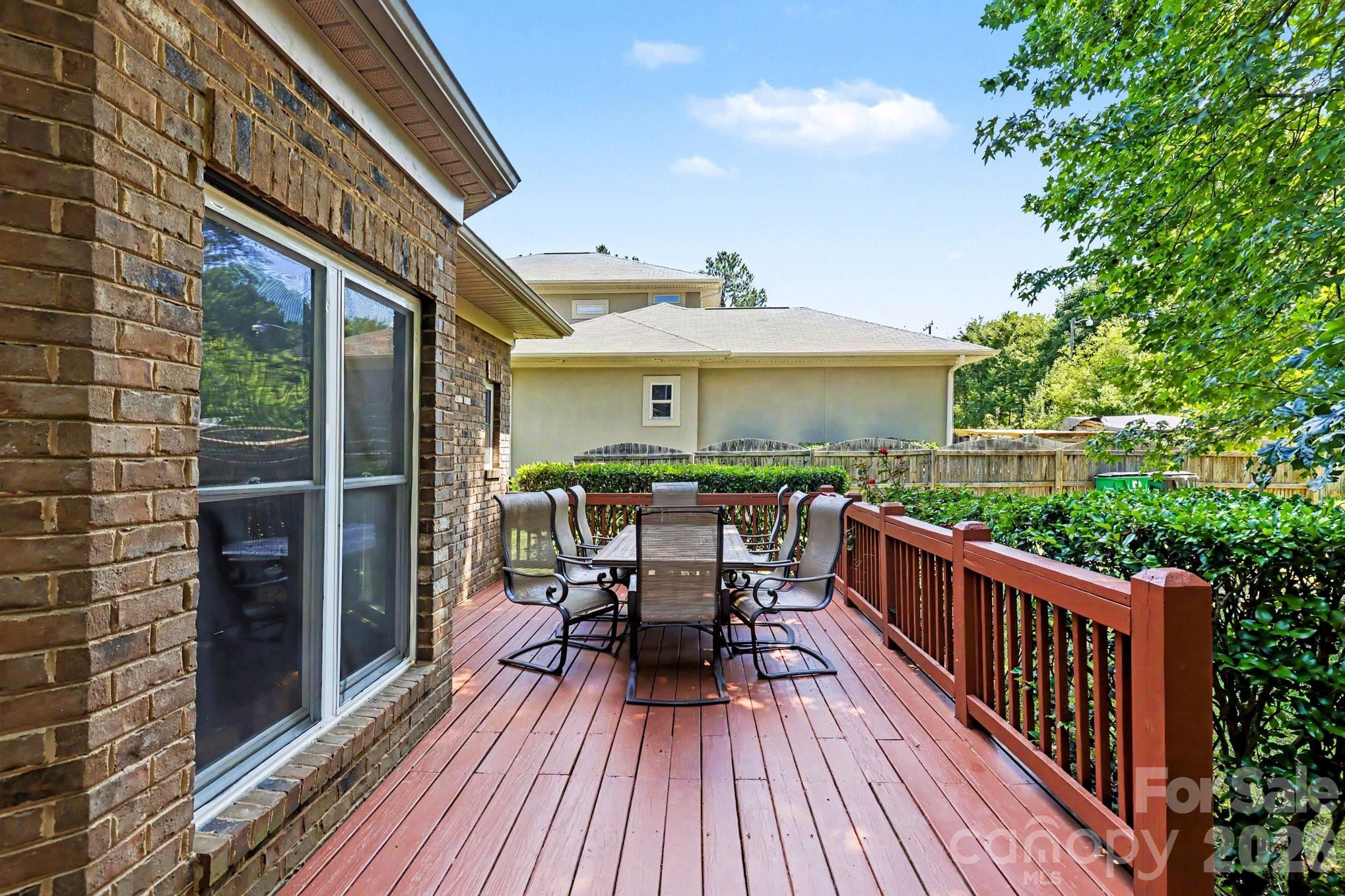 10130 Fairlea Drive Property Photo 37