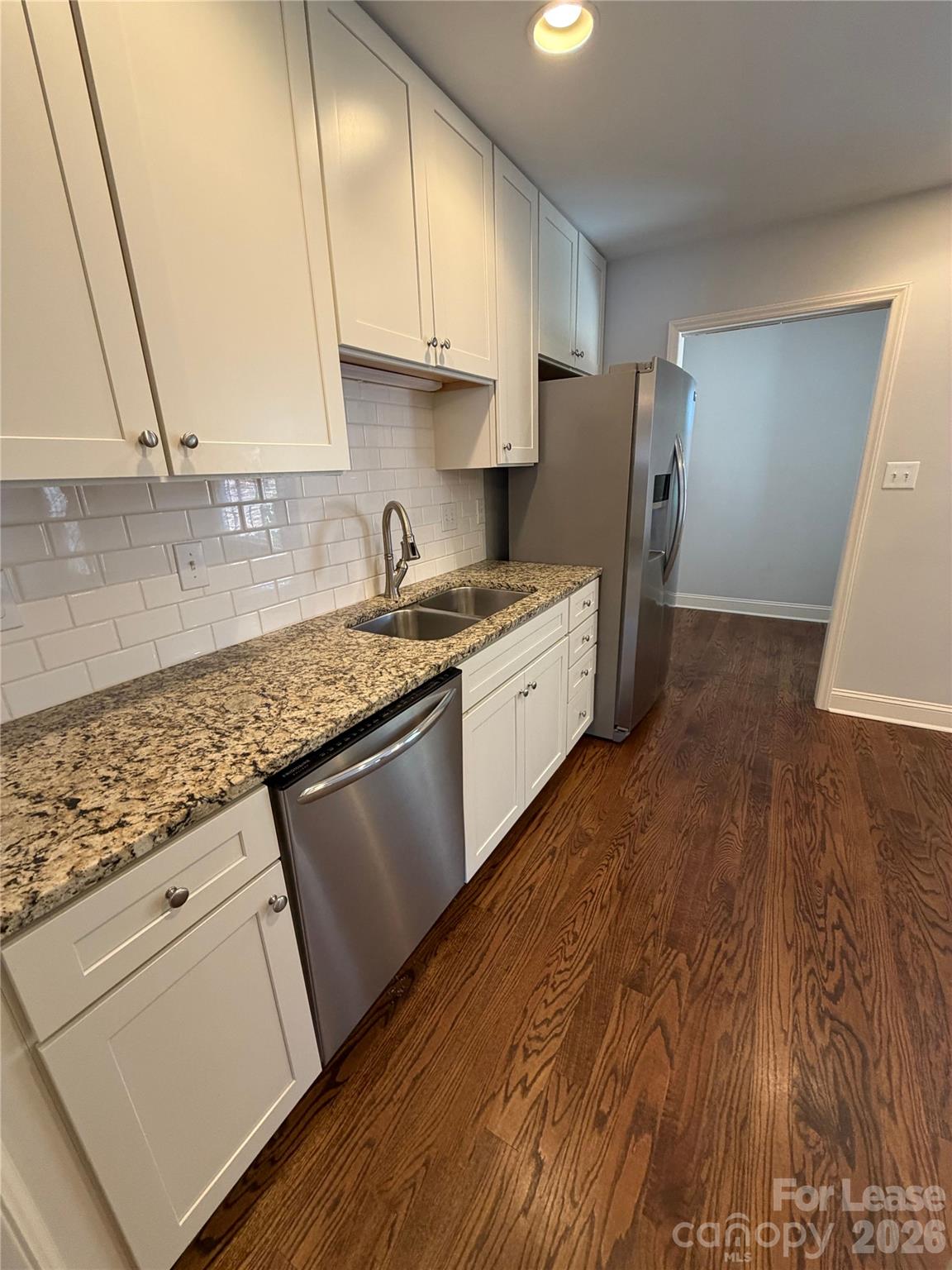 6648 Bunkerhill Circle Property Photo 8