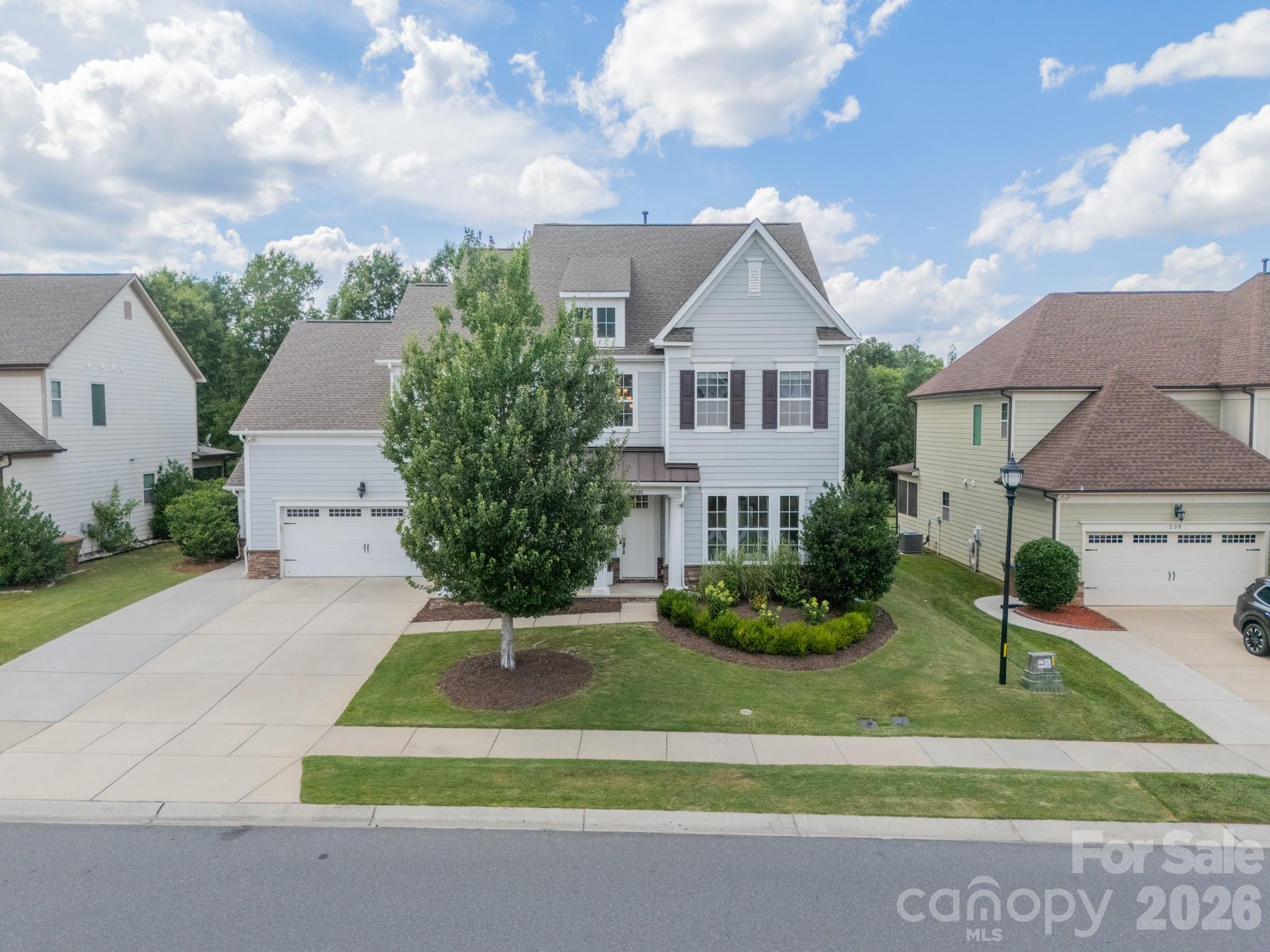 205 Somerled Way Property Photo 1