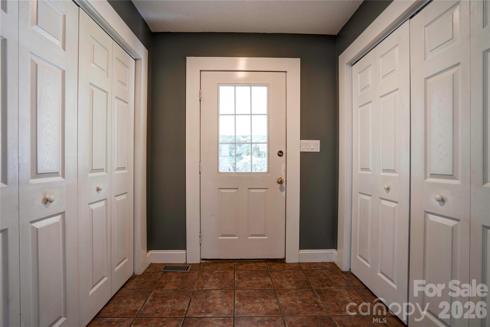 2424 Olan Drive Property Photo 12