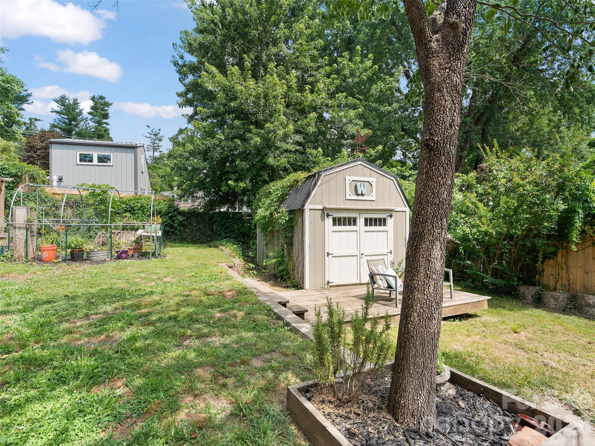 15 Craig Circle Property Photo 37