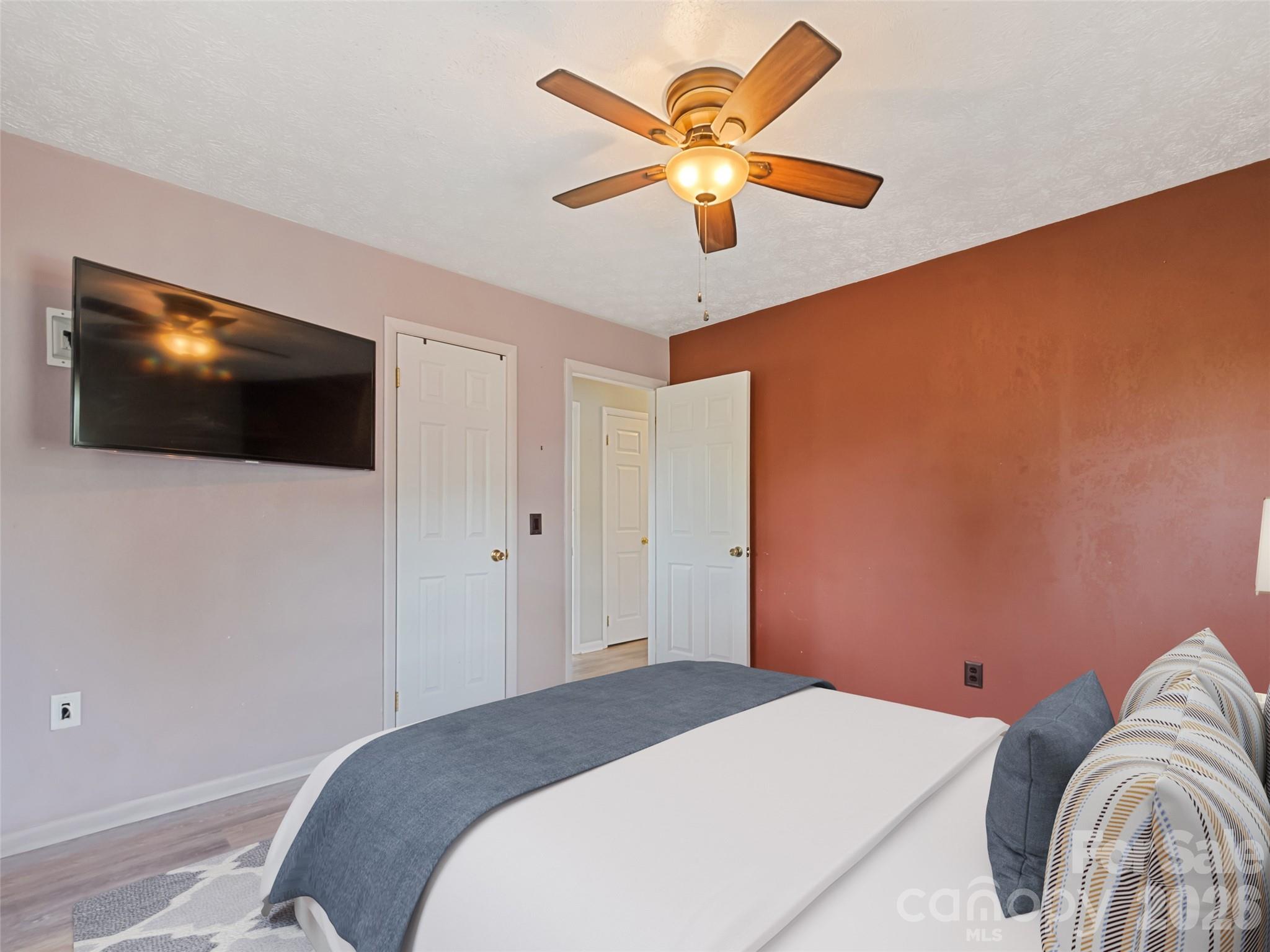 111 Keith Street Property Photo 22