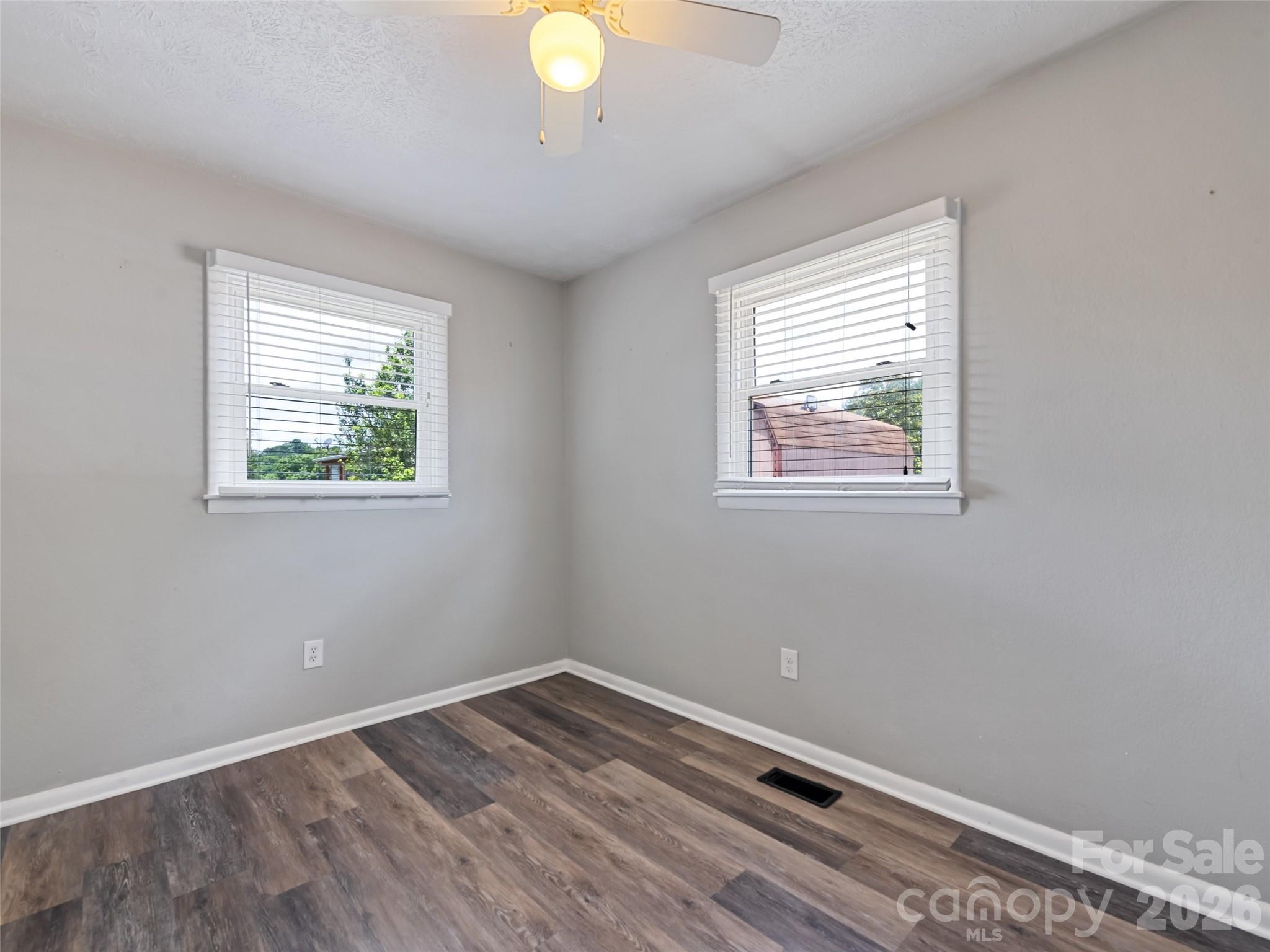 111 Keith Street Property Photo 23