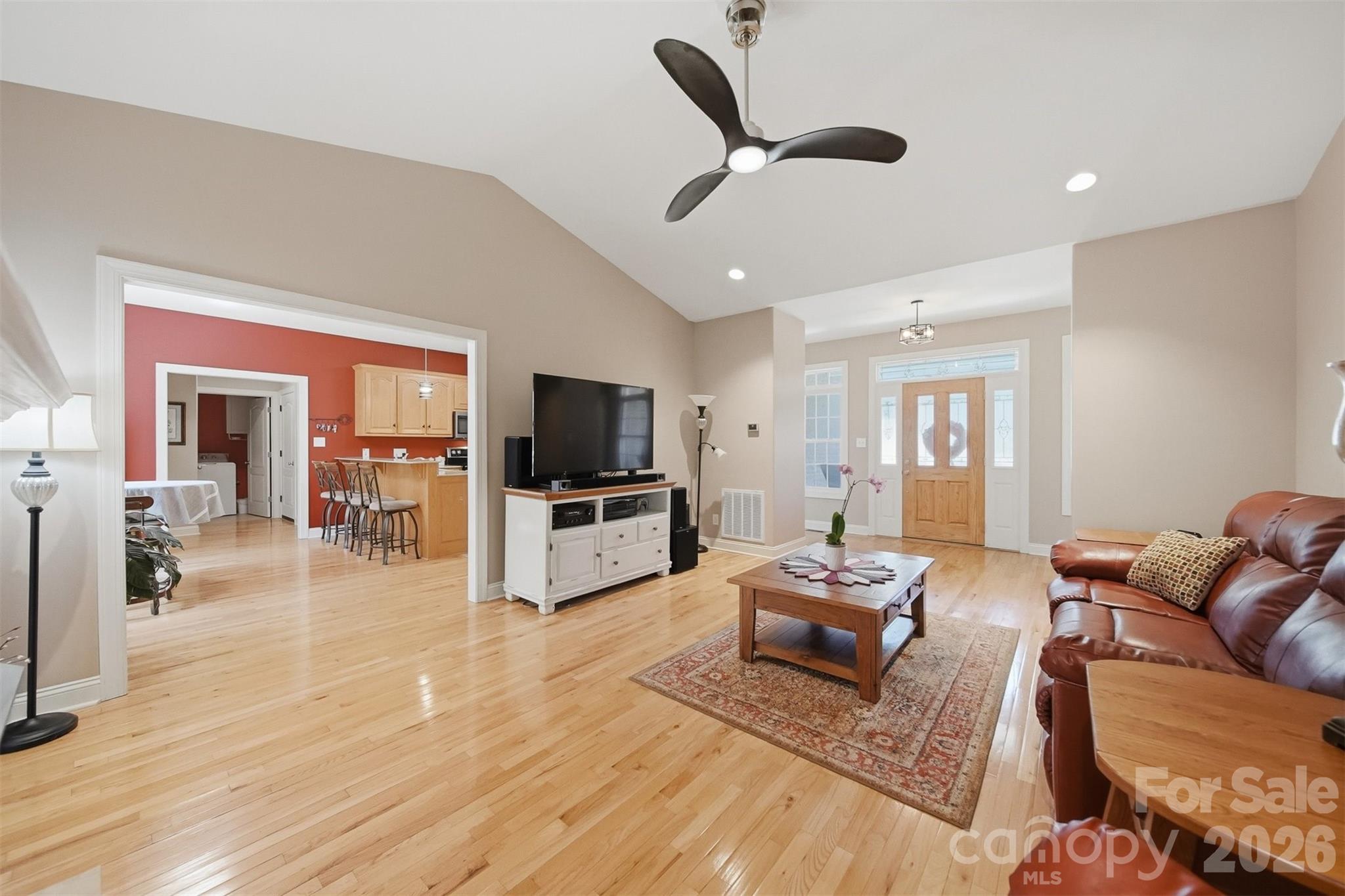 4305 Cottingham Drive Property Photo 8