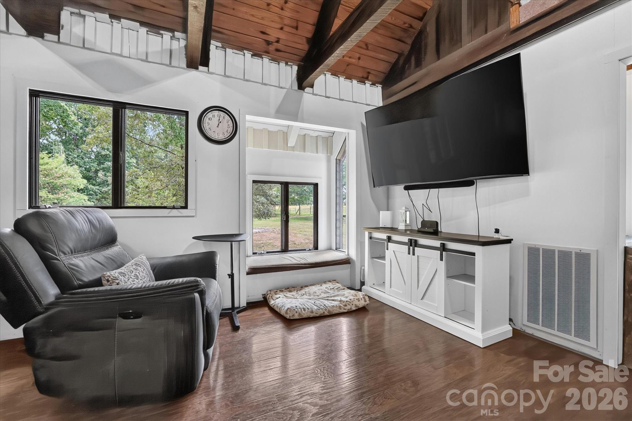 25105 Frick Road Property Photo 8