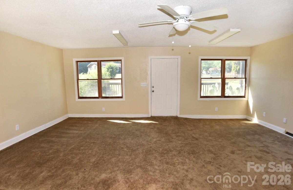 3560 Dogwood Court Property Photo 9