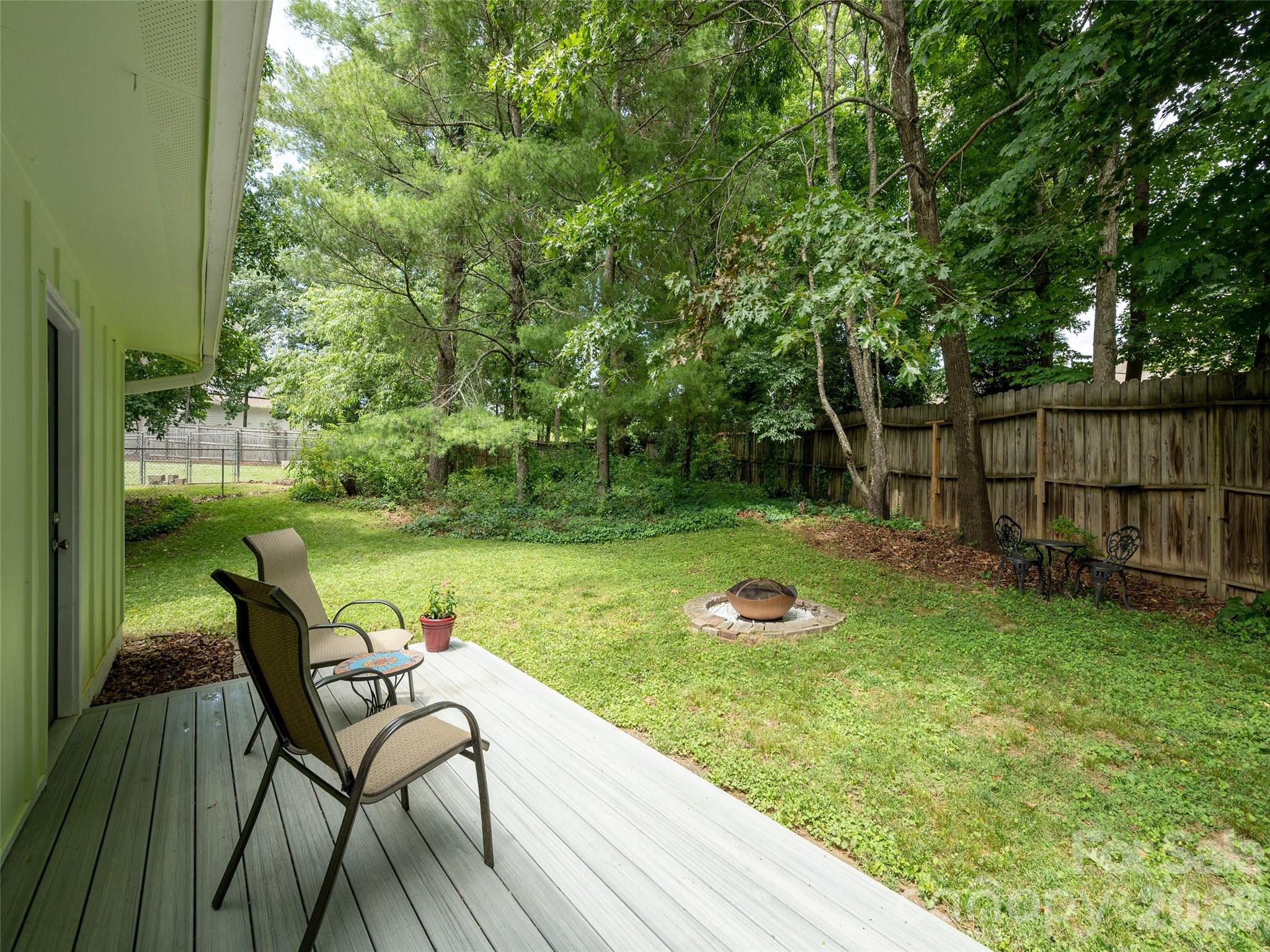 14 Fox Run Place Property Photo 20