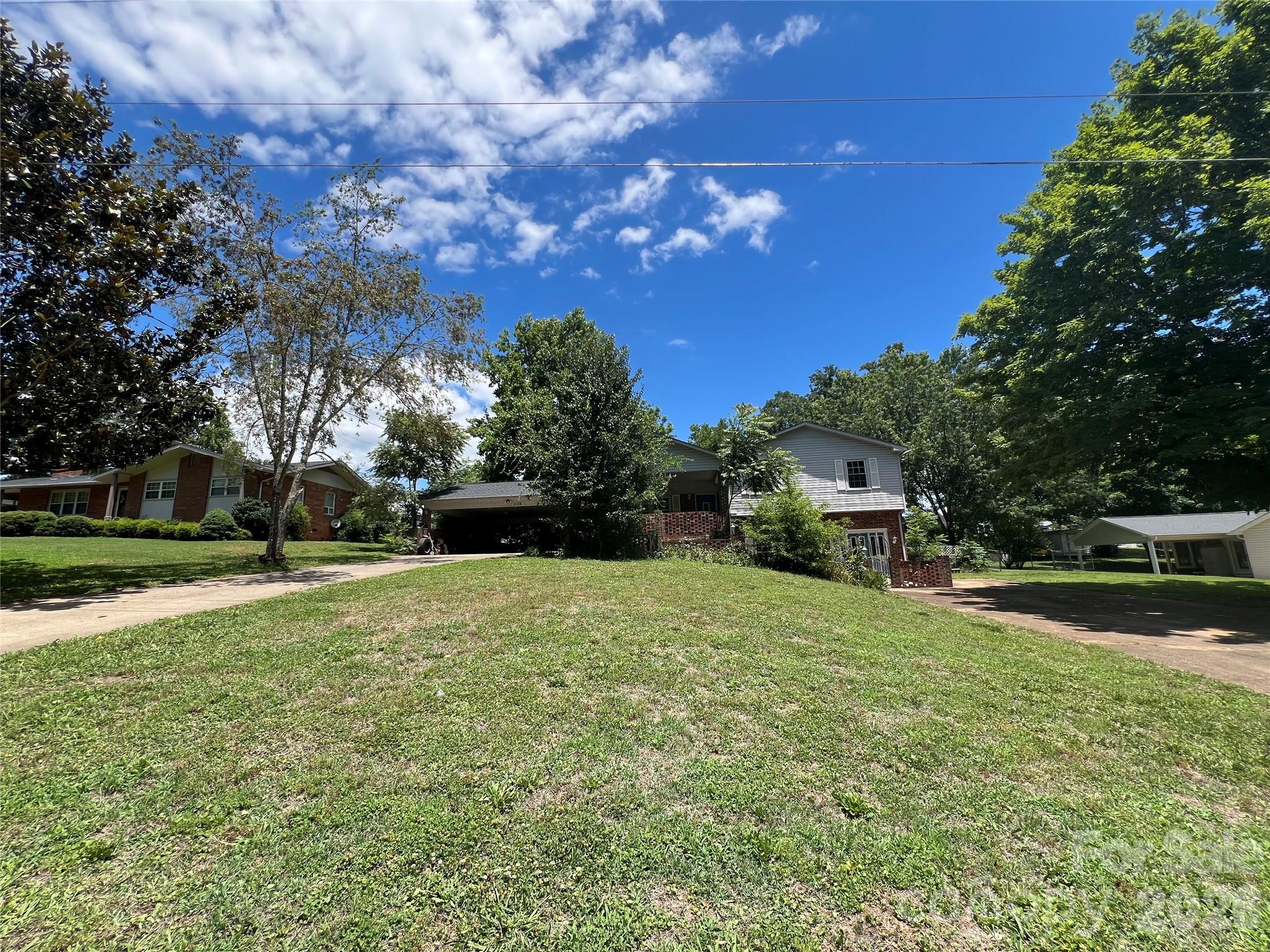 139 Vista Drive Property Photo 2