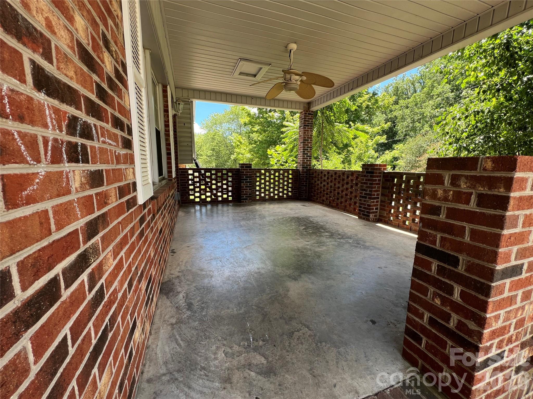 139 Vista Drive Property Photo 3