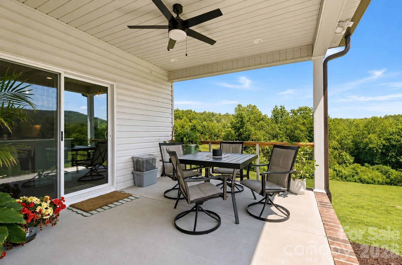 14 Daisy Lane Property Photo 8