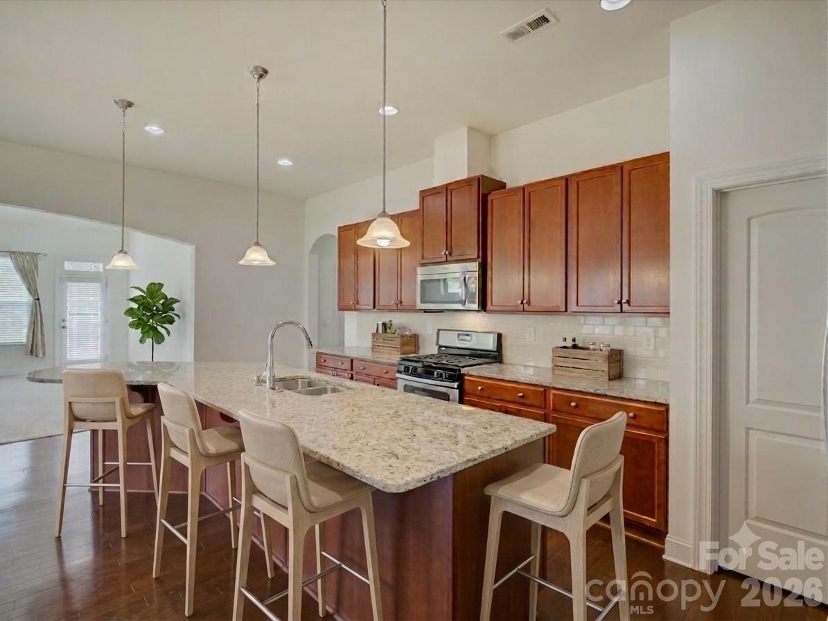 6005 Hyde Park Drive Property Photo 10