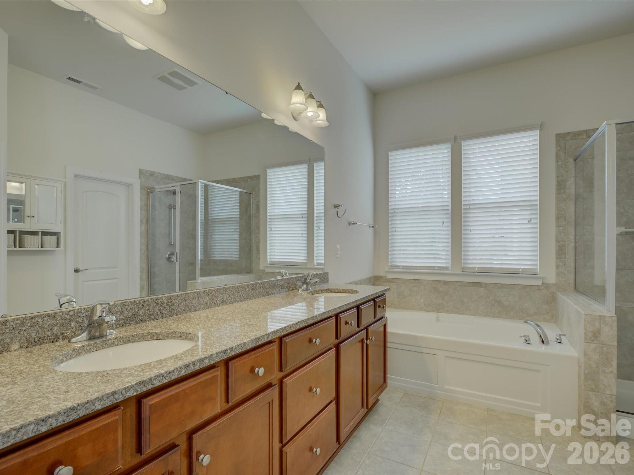 6005 Hyde Park Drive Property Photo 19
