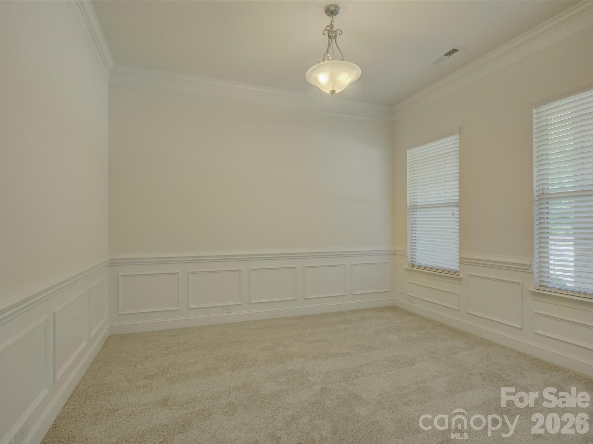 6005 Hyde Park Drive Property Photo 23