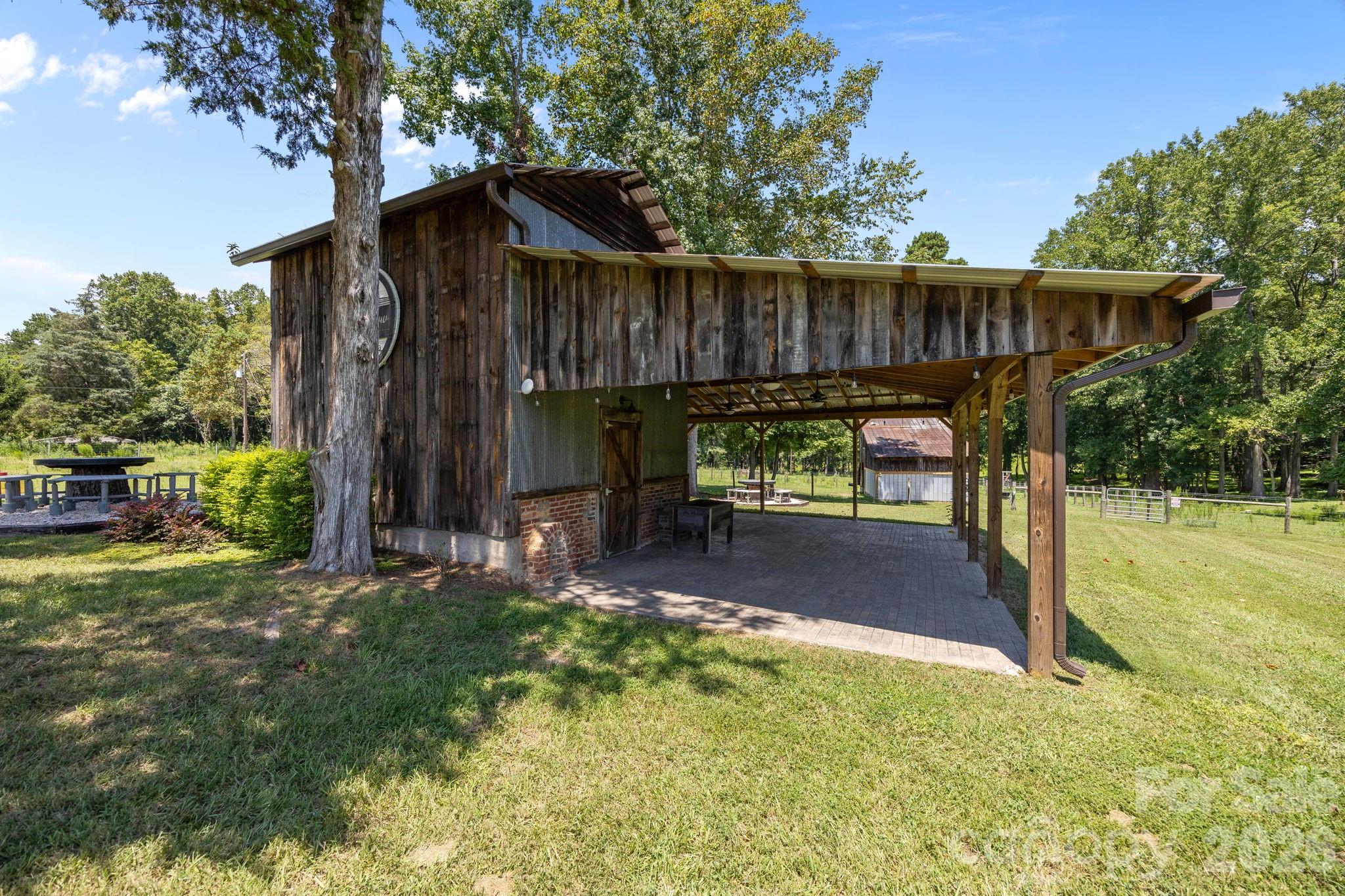 9256 Us Highway 311 Highway Property Photo 43