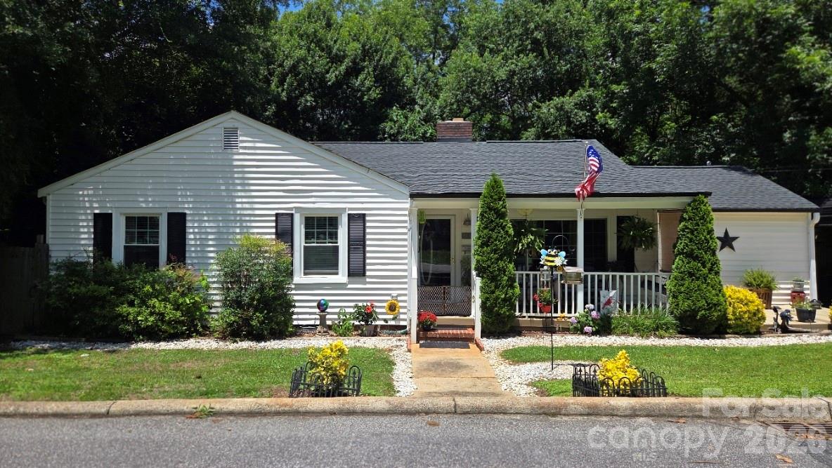 809 Alexander Street Property Photo 2
