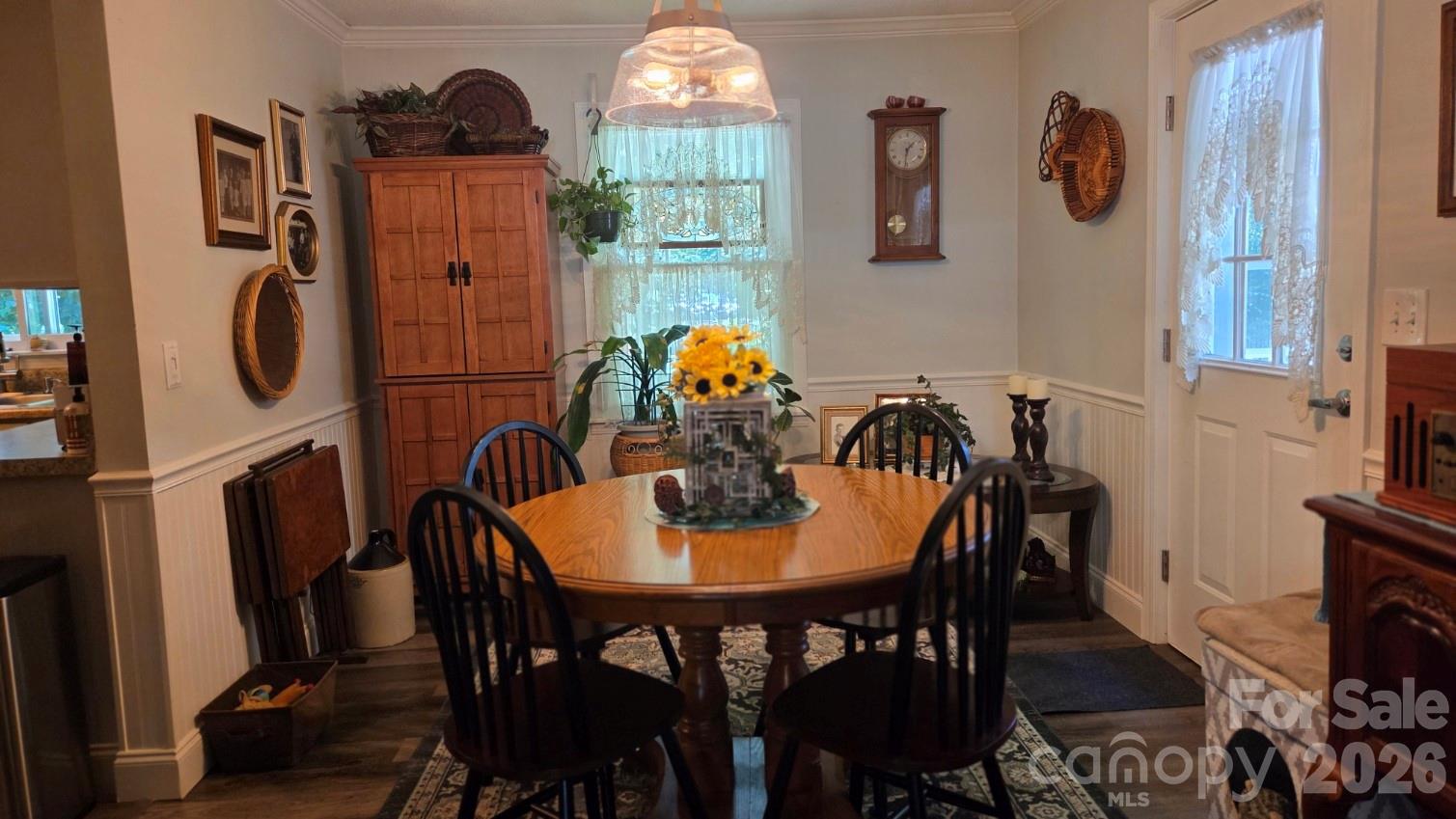 809 Alexander Street Property Photo 8