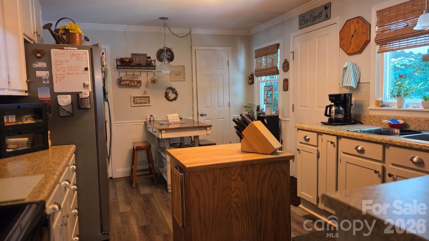 809 Alexander Street Property Photo 10