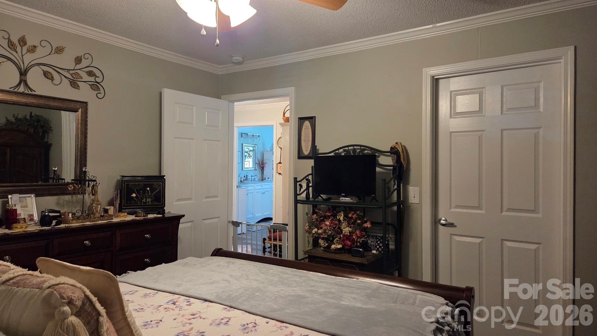 809 Alexander Street Property Photo 14