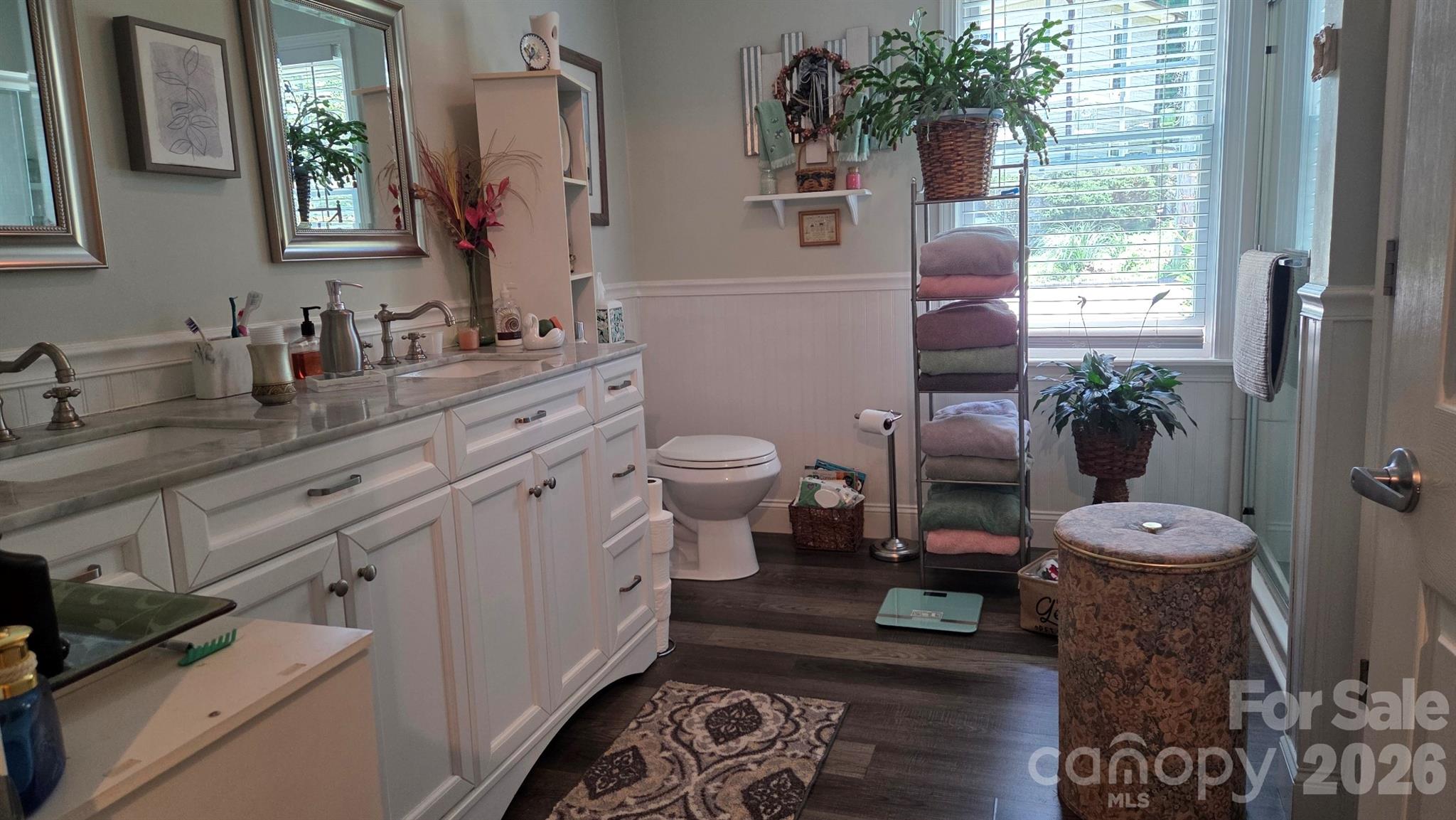 809 Alexander Street Property Photo 24