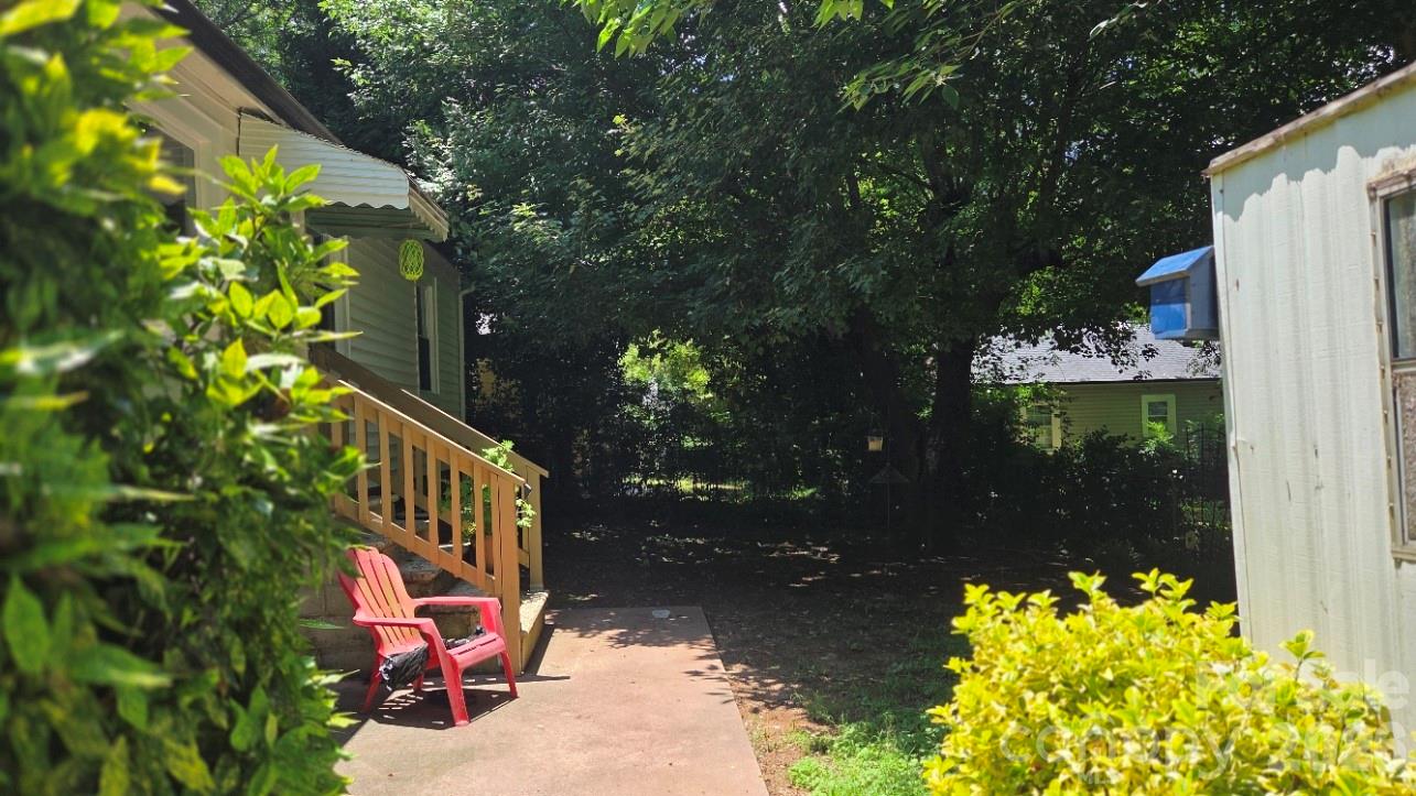 809 Alexander Street Property Photo 42