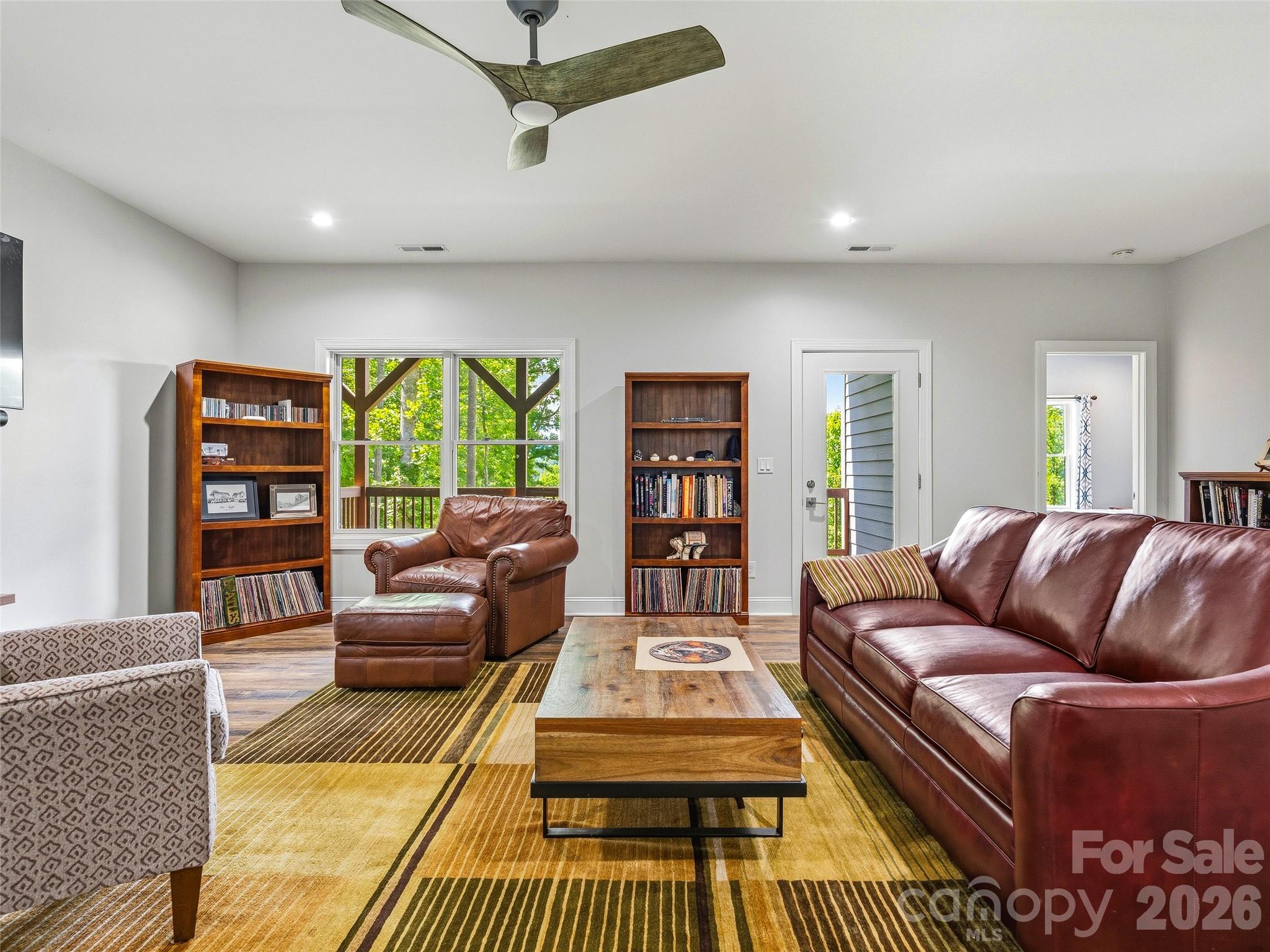 11 Timber Hill Drive Property Photo 23