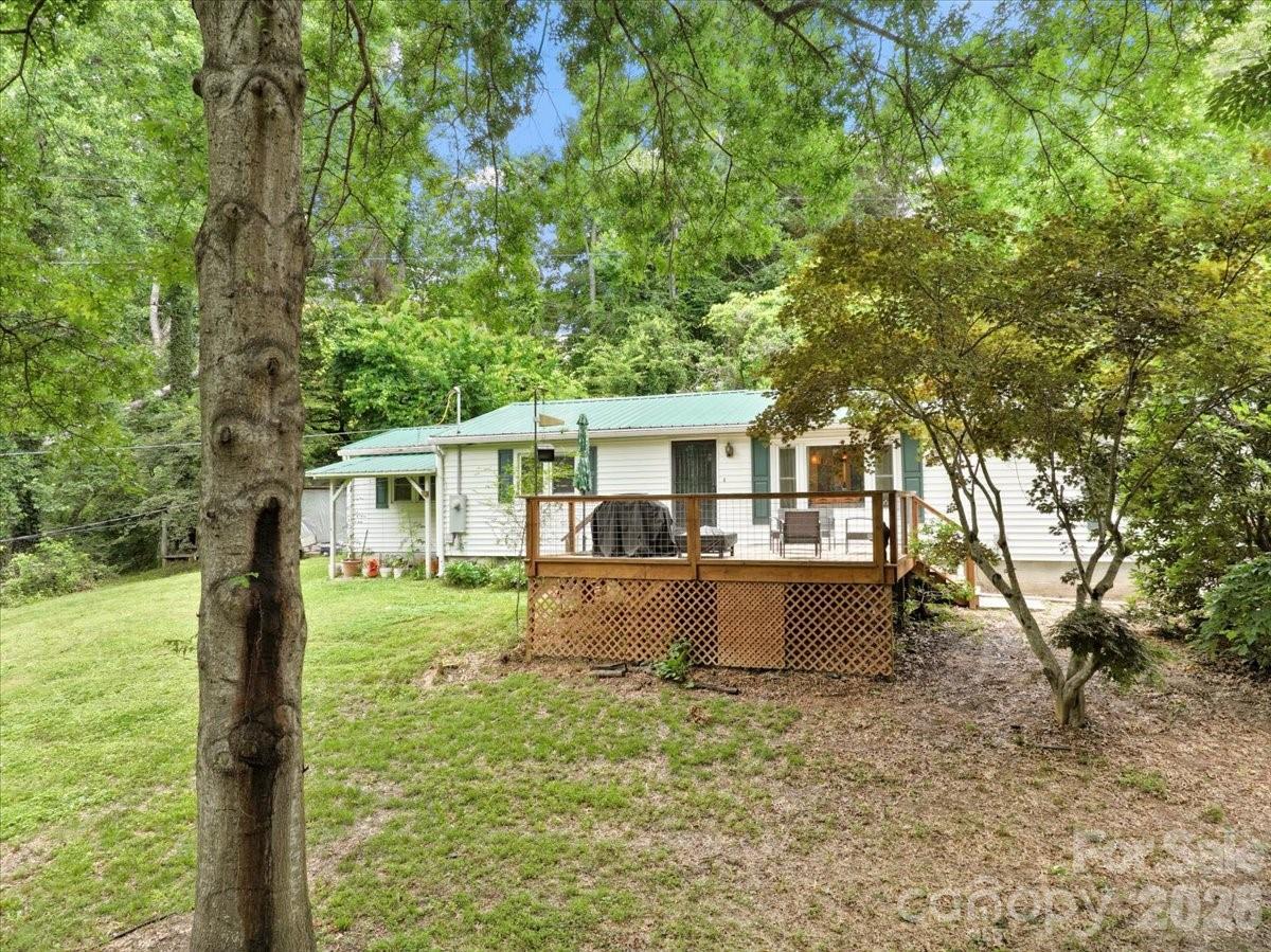 2 Ray Road Property Photo 1