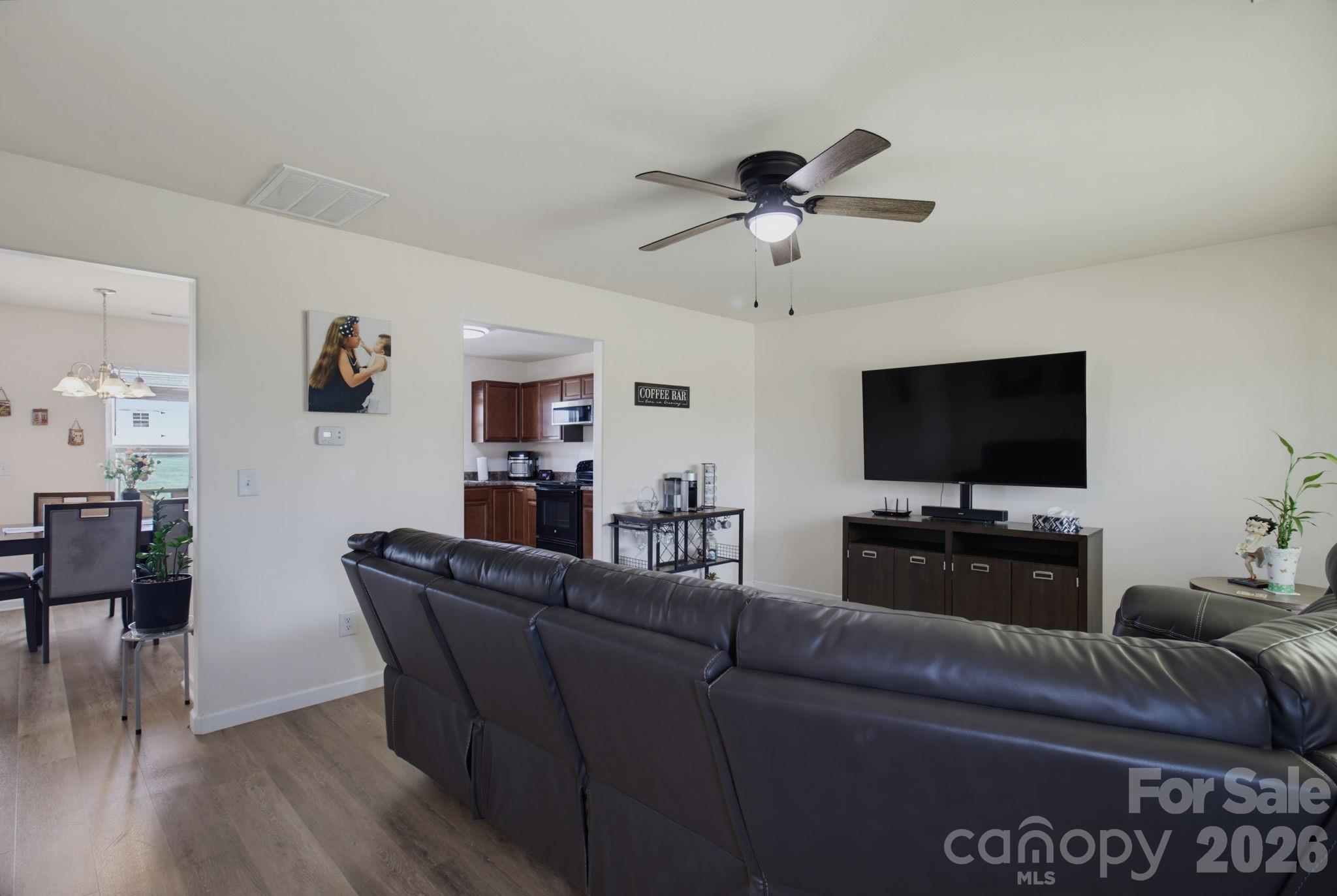 660 Tyro Road Property Photo 7