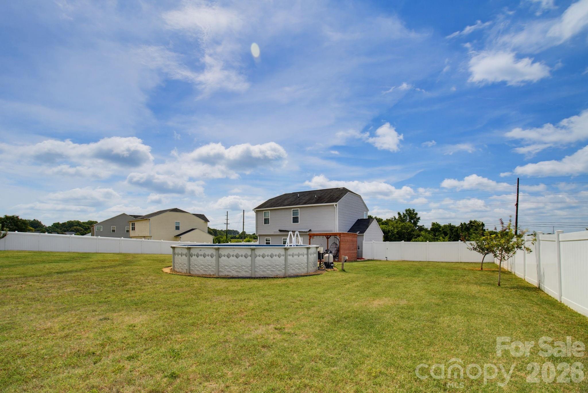 660 Tyro Road Property Photo 27