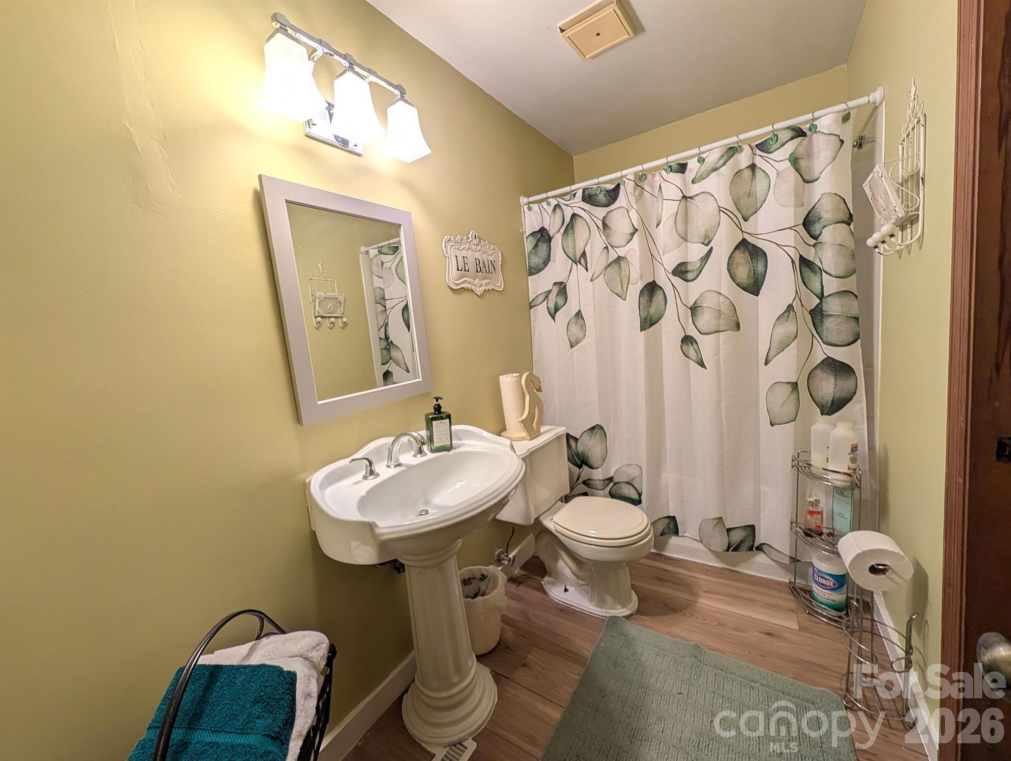 215 Swamp Fox Drive Property Photo 14