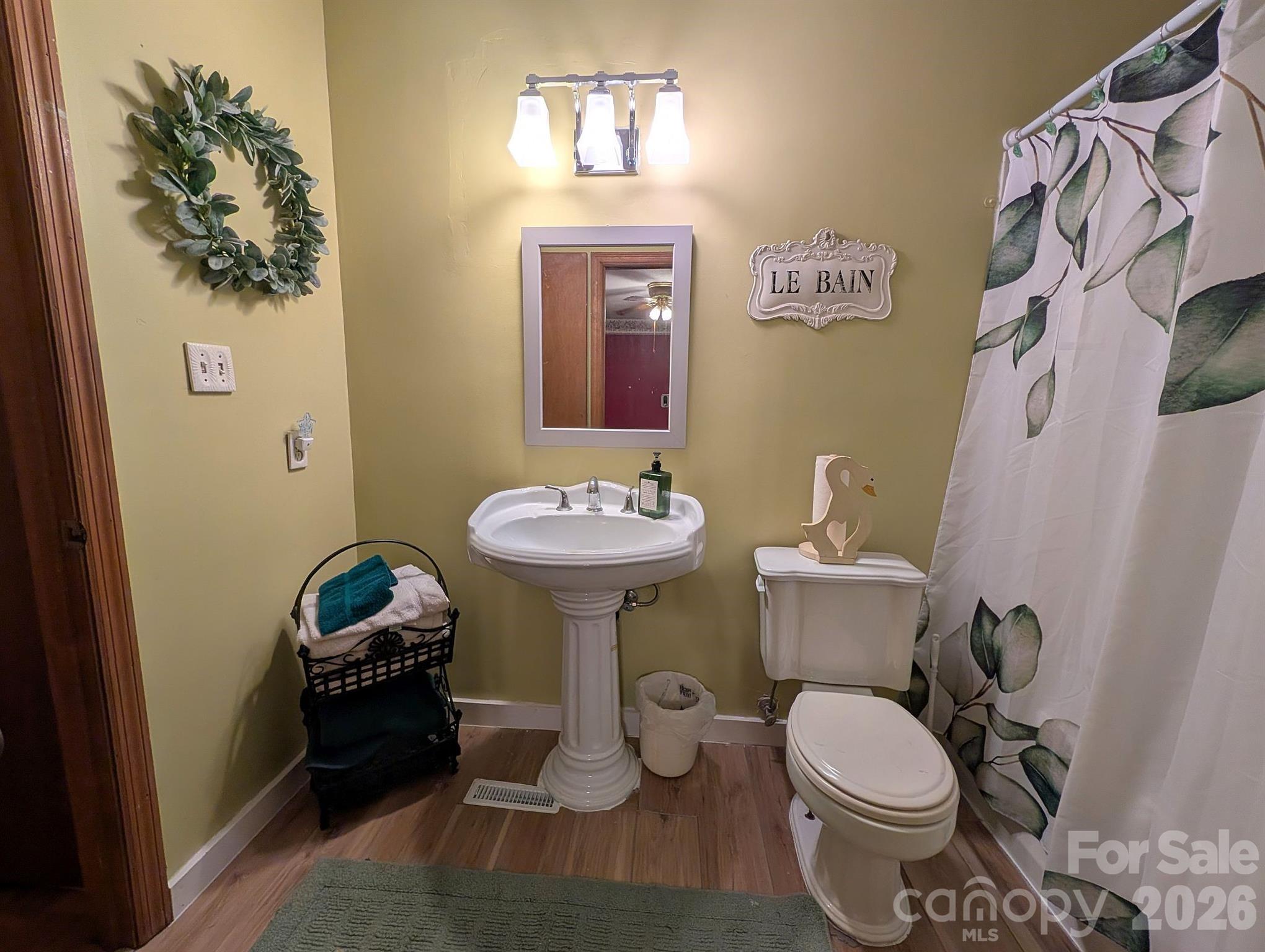 215 Swamp Fox Drive Property Photo 20