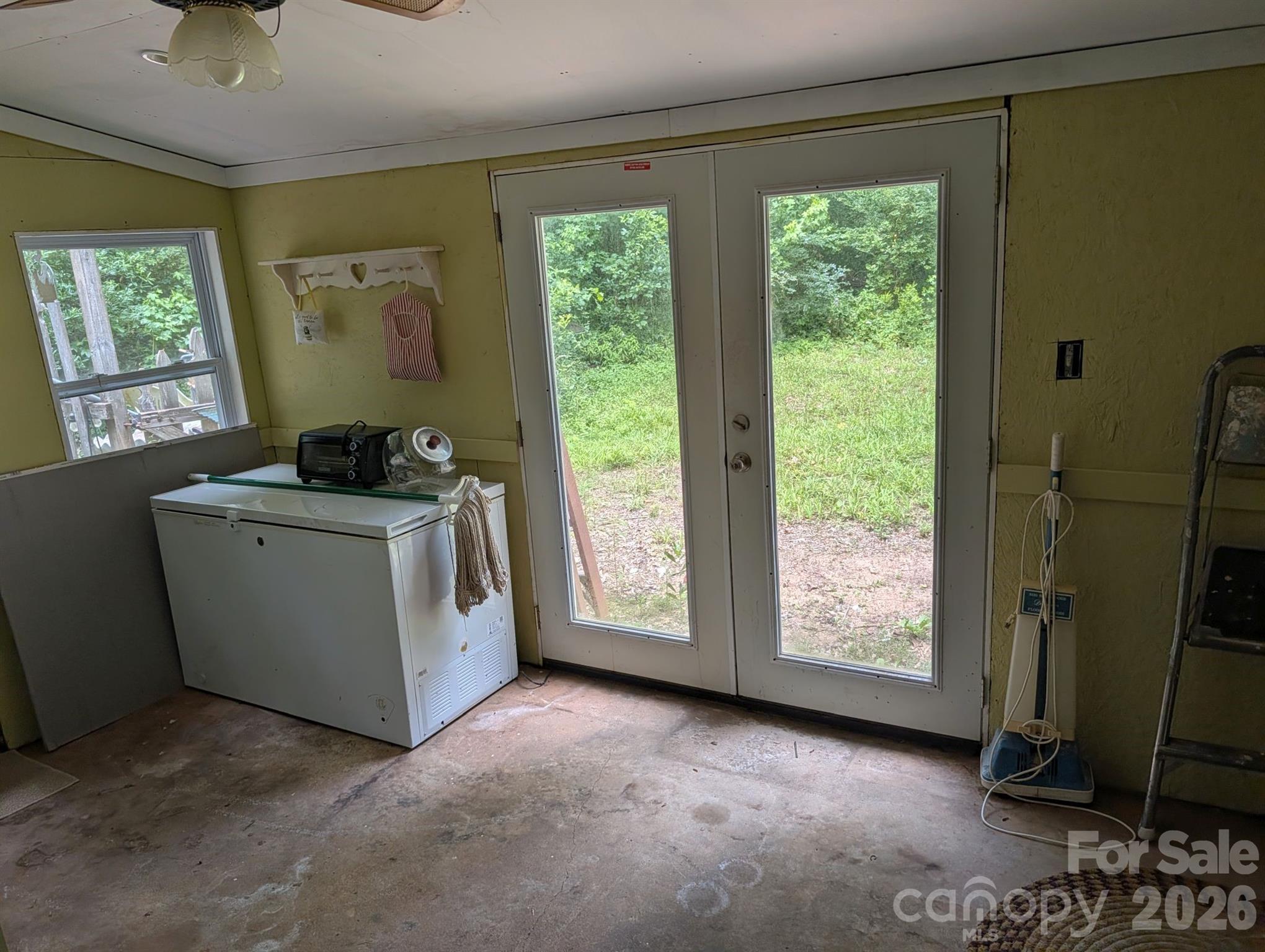 215 Swamp Fox Drive Property Photo 30