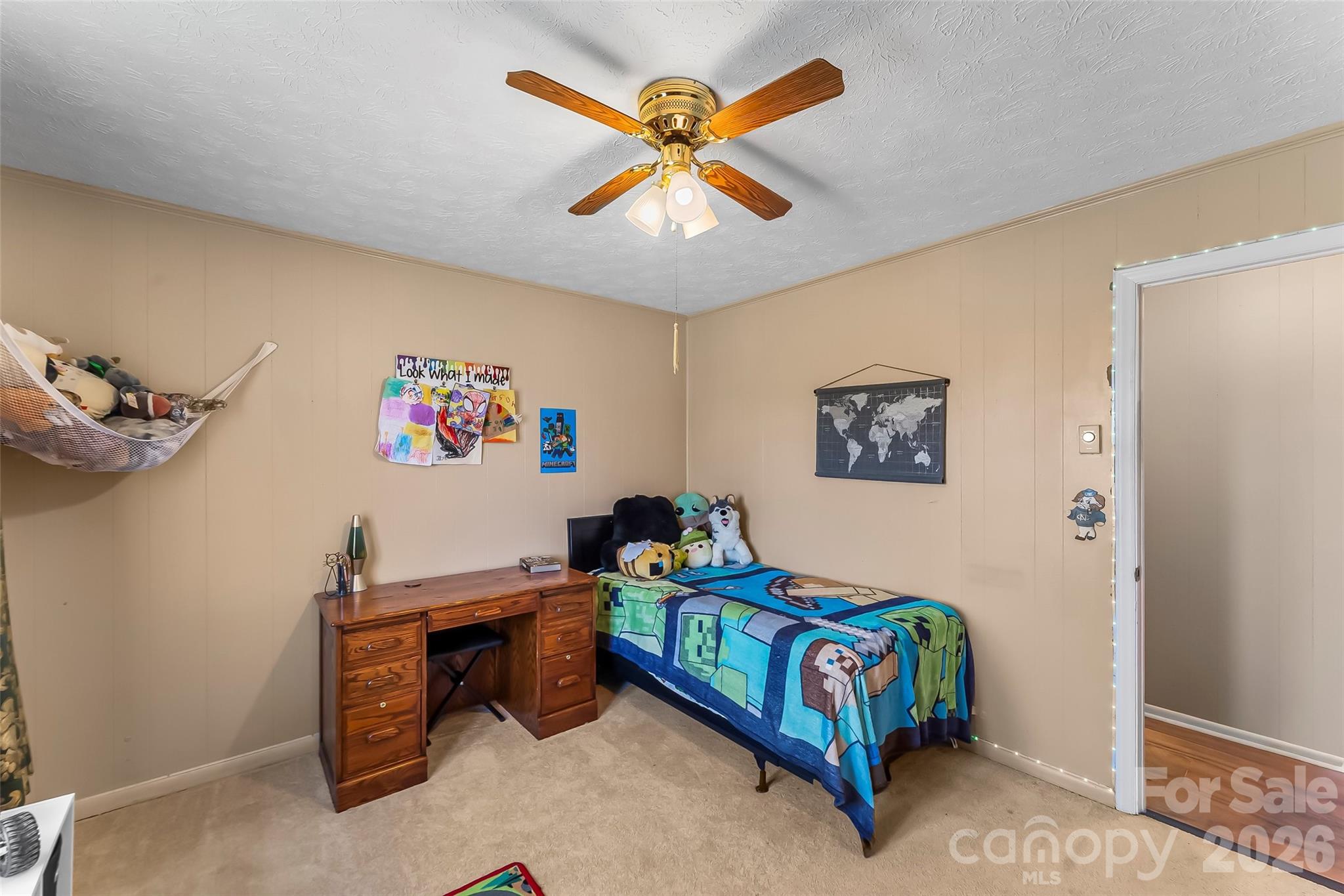 118 Hoover Street Property Photo 17