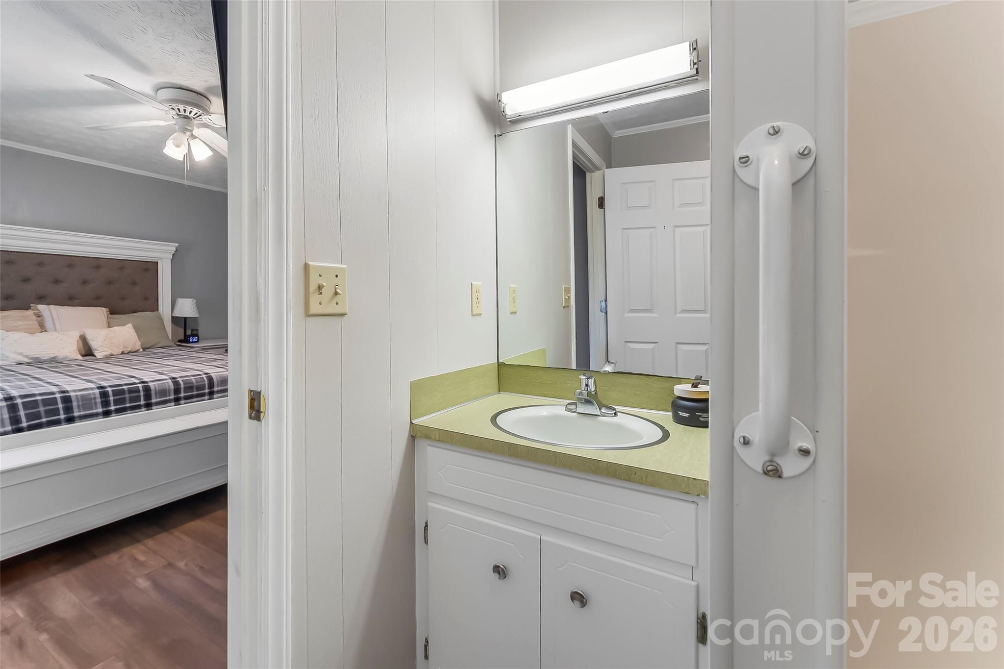 118 Hoover Street Property Photo 21