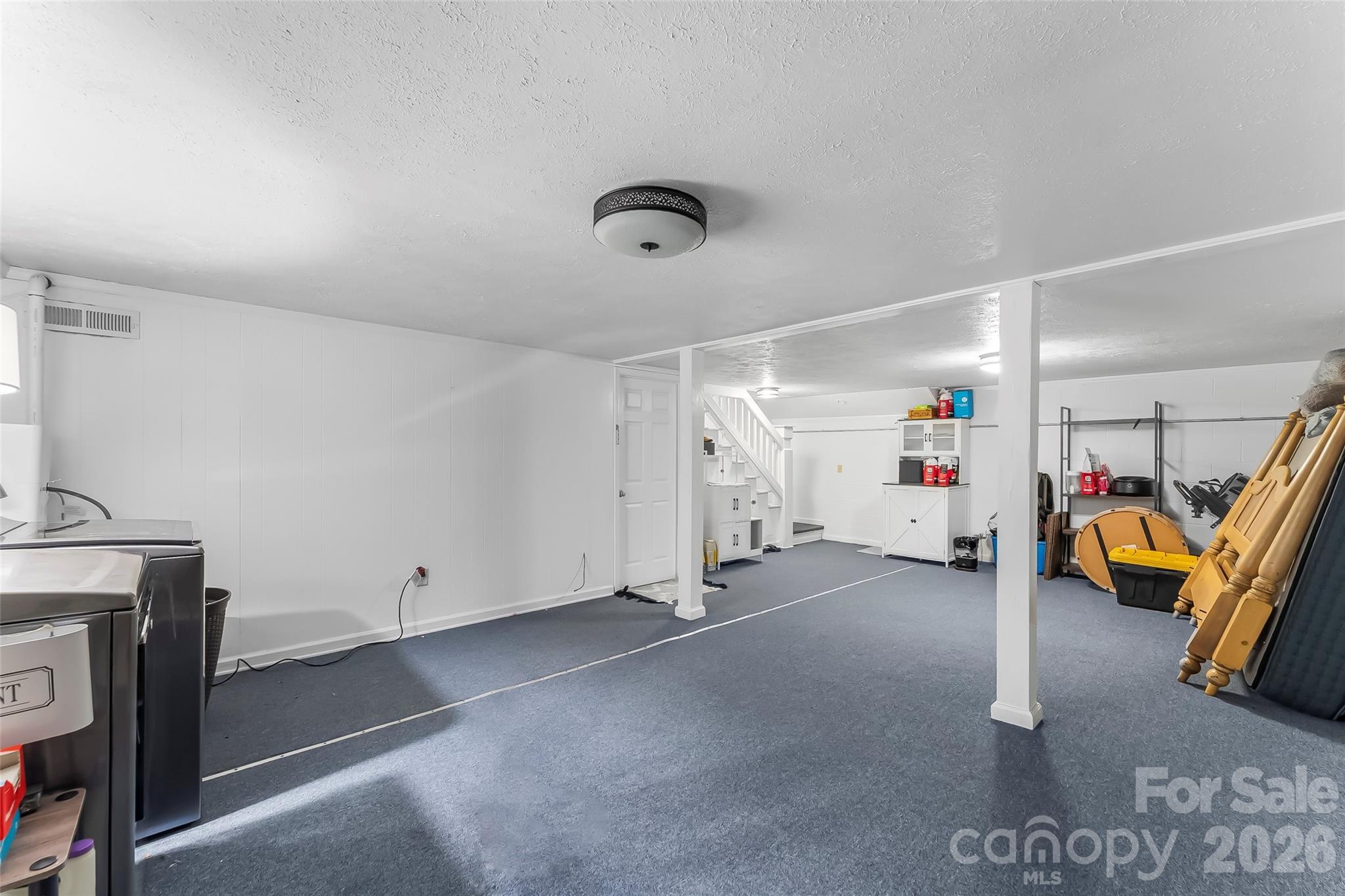 118 Hoover Street Property Photo 23