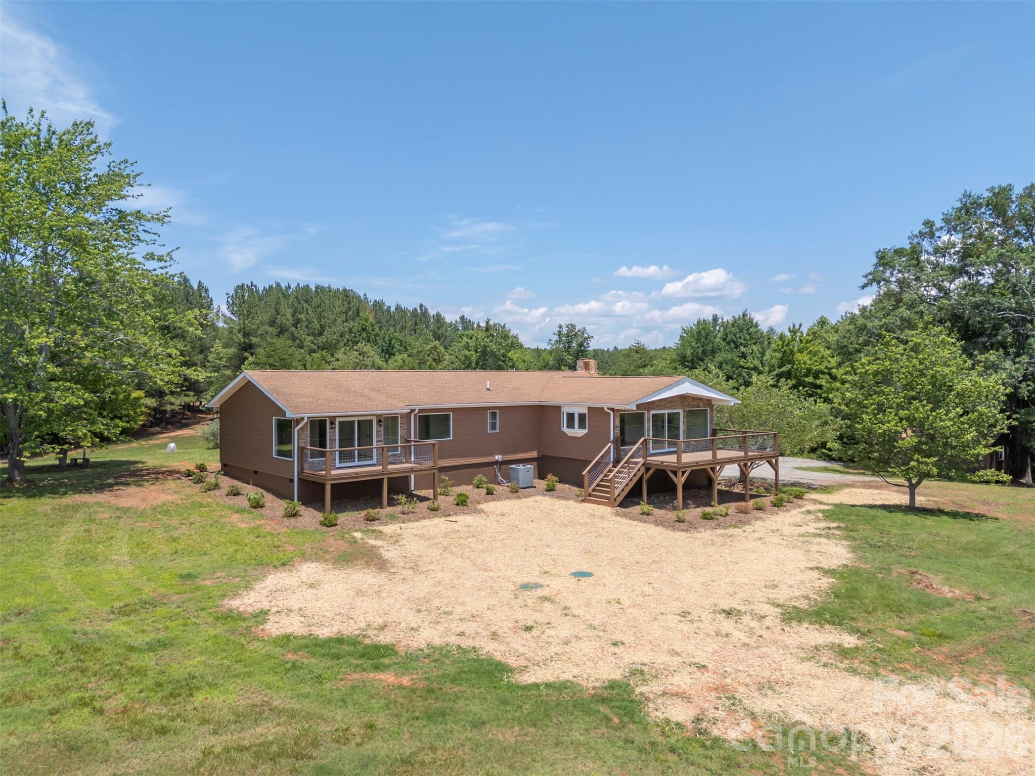 5732 S Nc 9 Highway Property Photo 2
