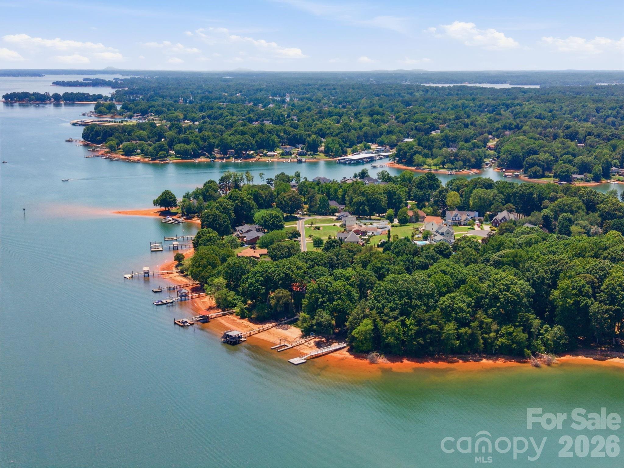 118 Broadbill Drive Property Photo 3