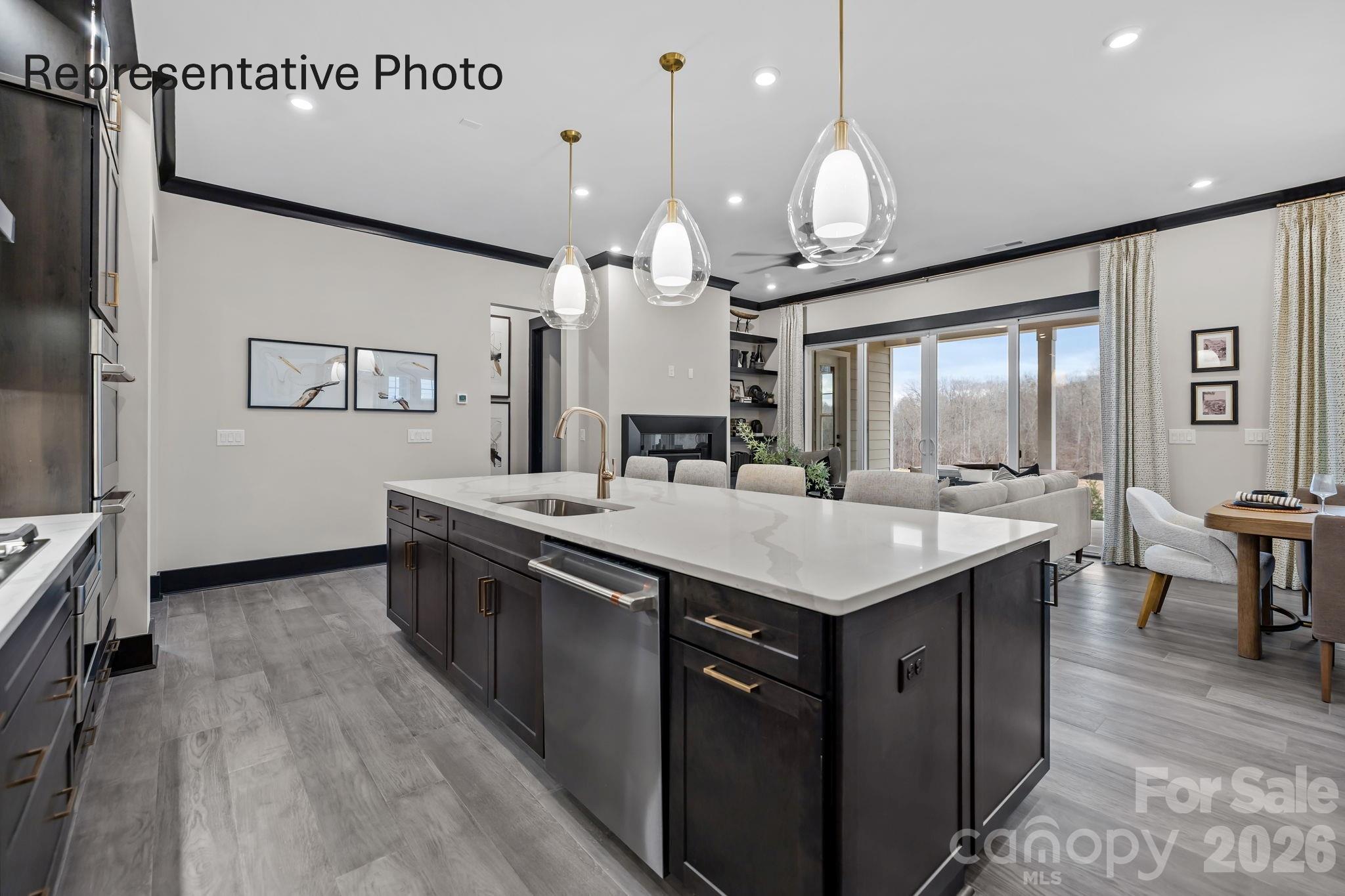 451 Pitch Pine Street Property Photo 3
