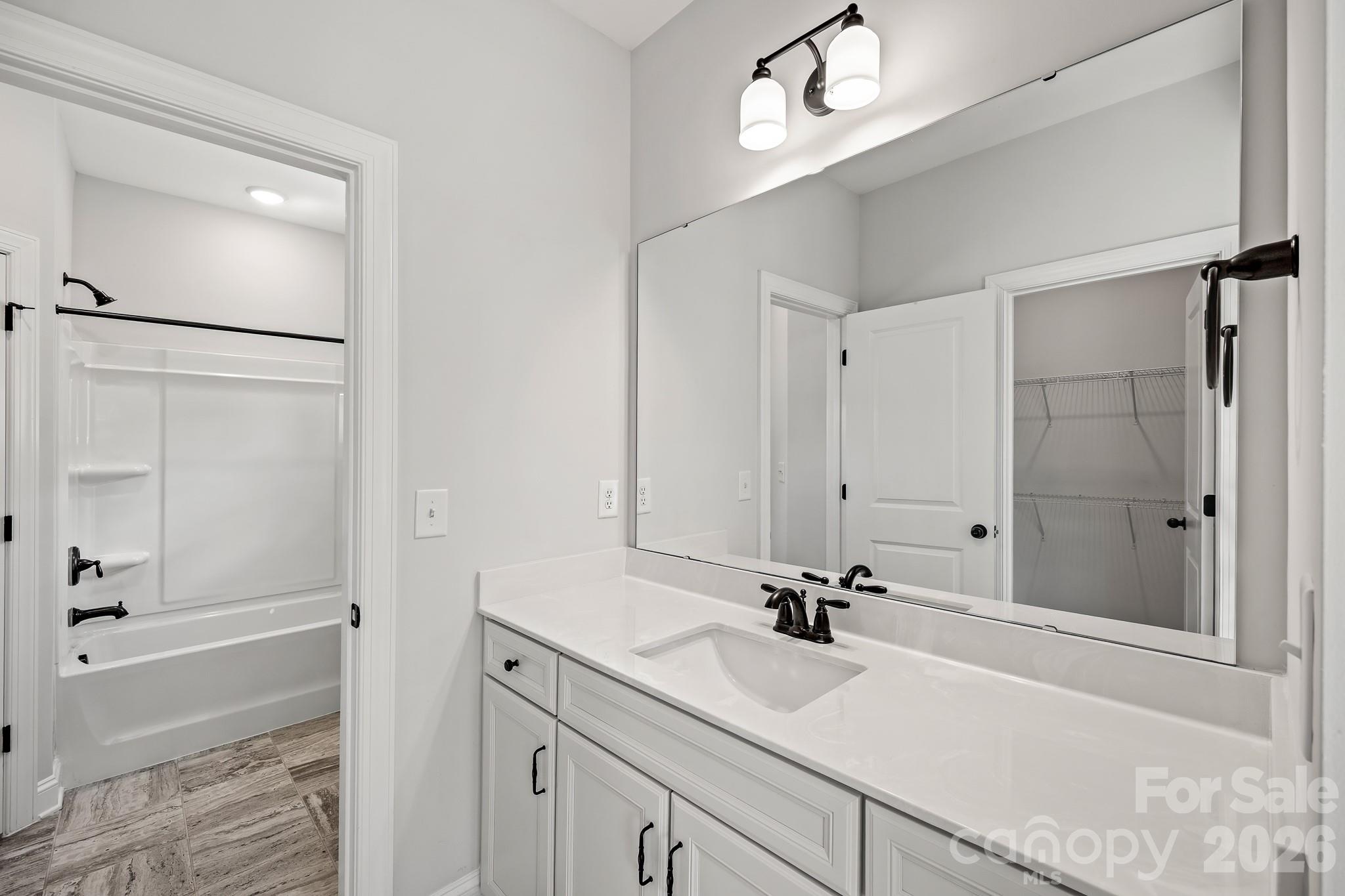 115 Morden Loop Property Photo 26