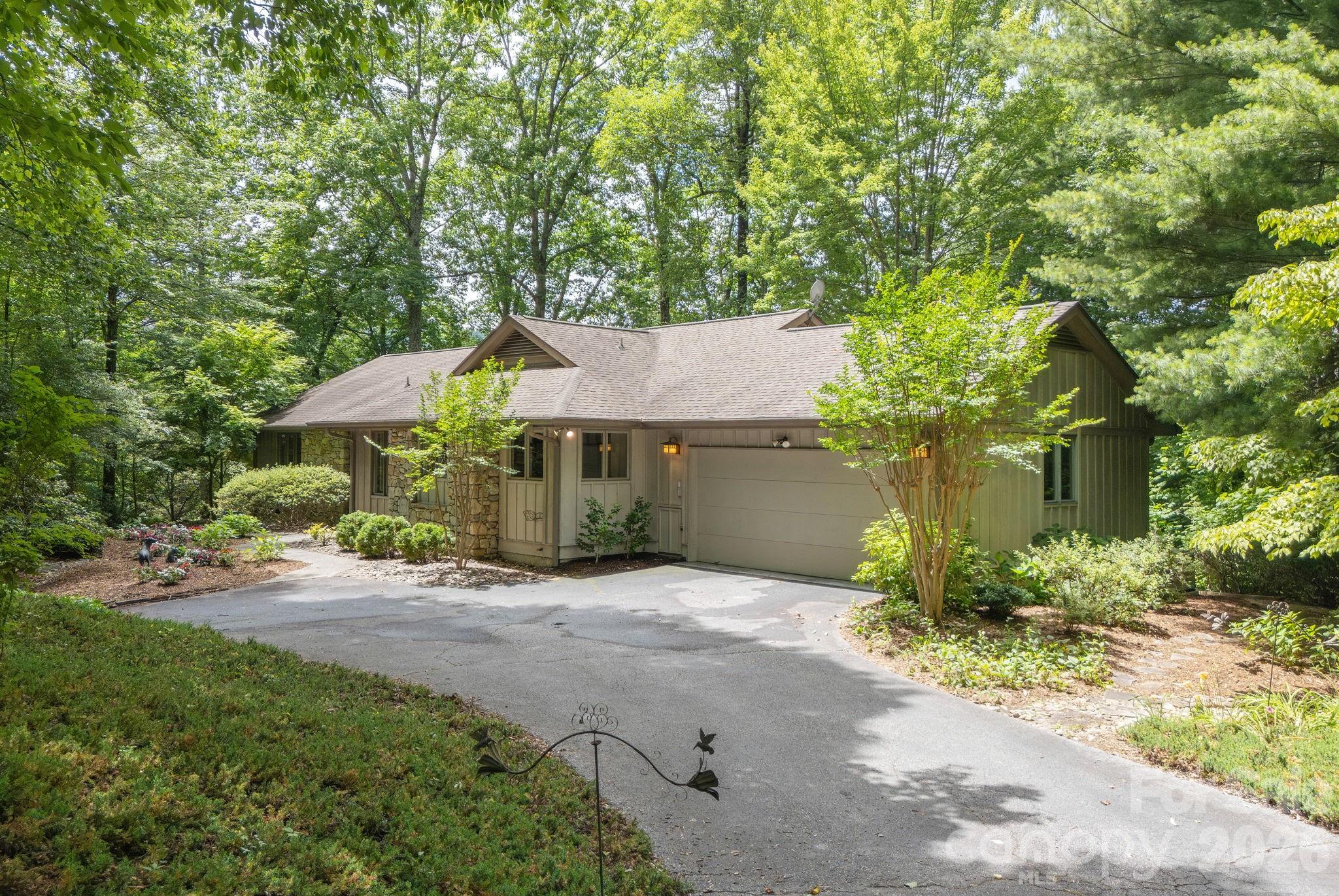 117 Tarnhill Drive Property Photo 1