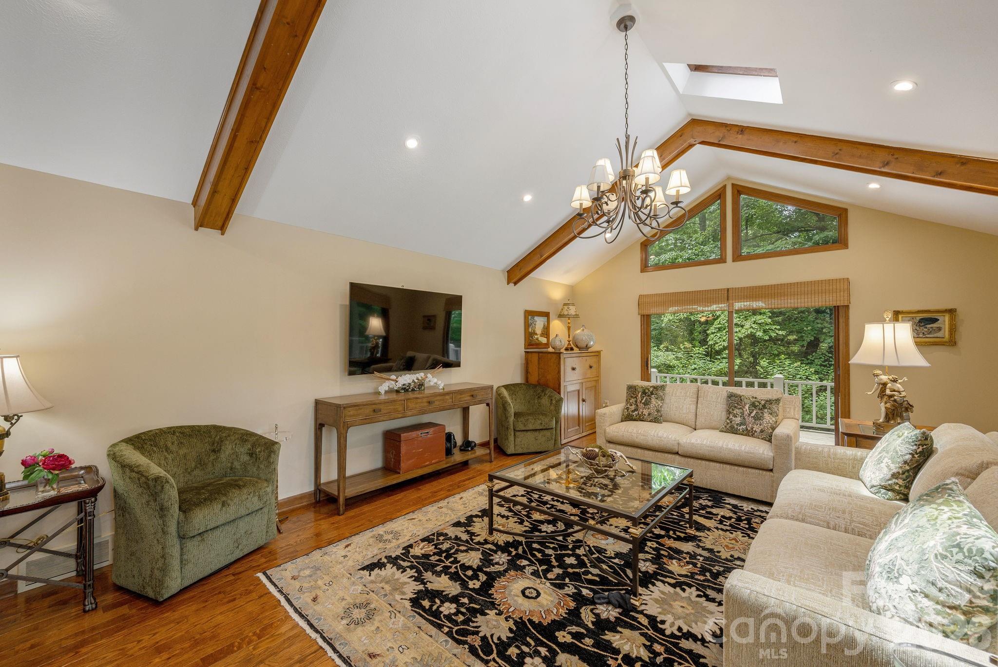 117 Tarnhill Drive Property Photo 9