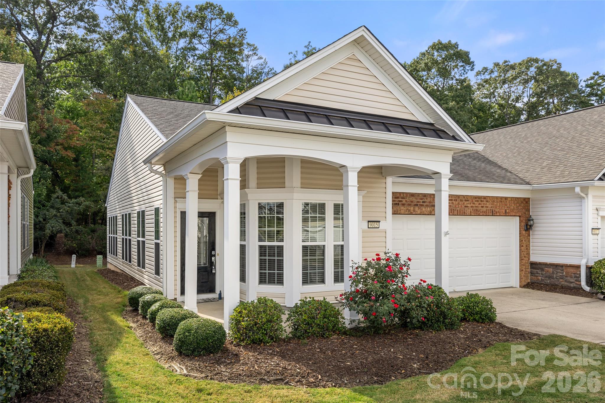 9015 Smokey Hill Lane Property Photo 1