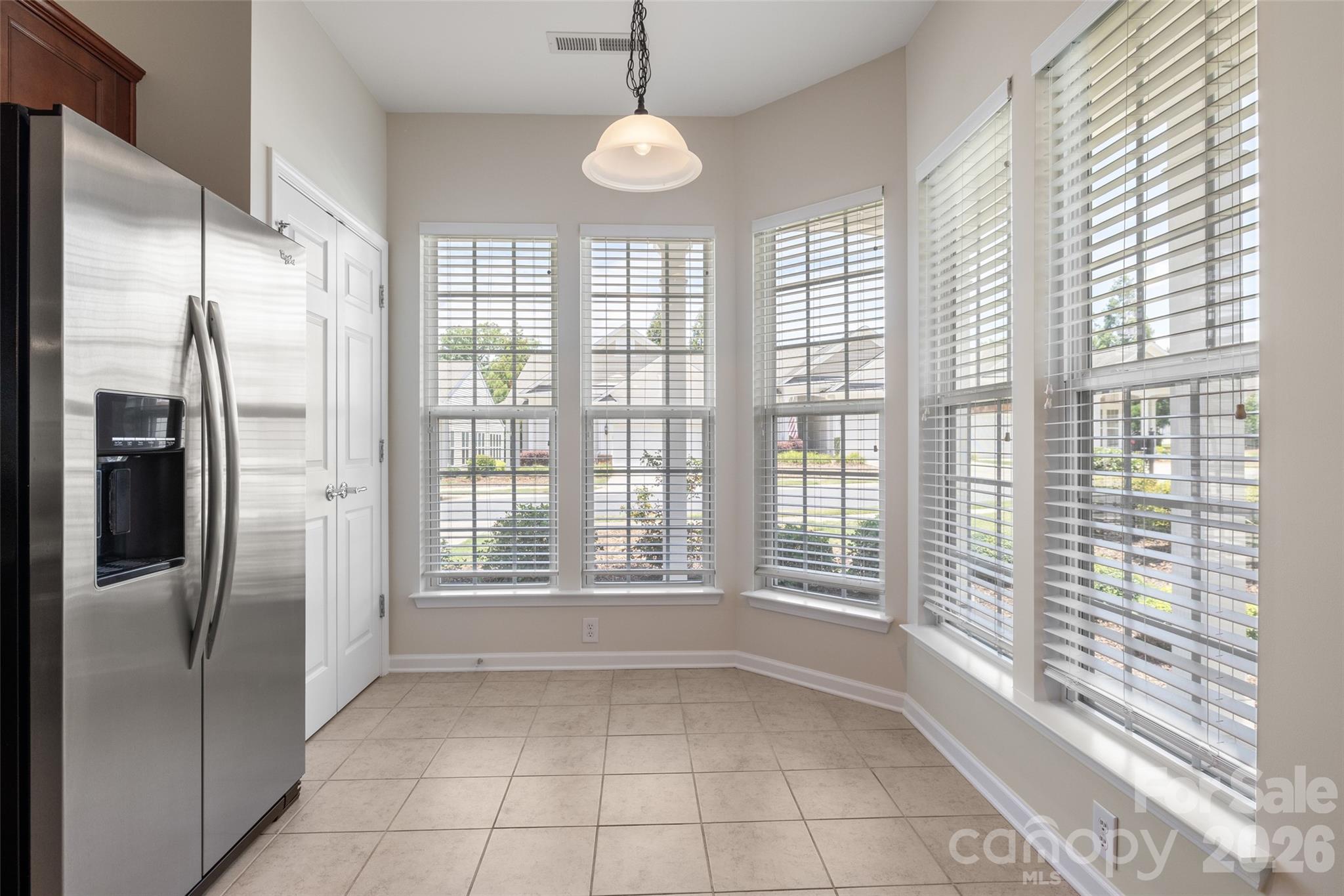 9015 Smokey Hill Lane Property Photo 6