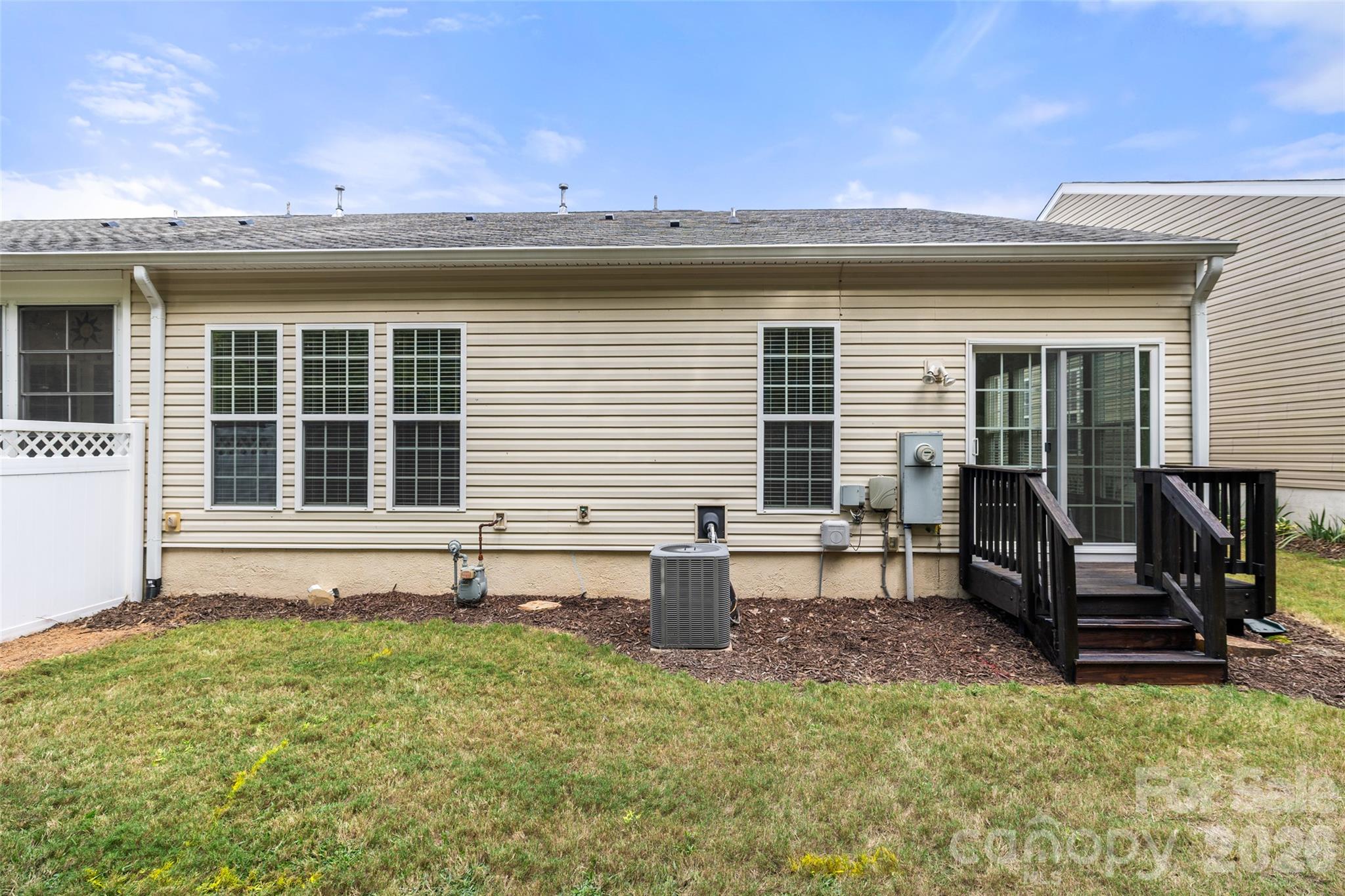 9015 Smokey Hill Lane Property Photo 26