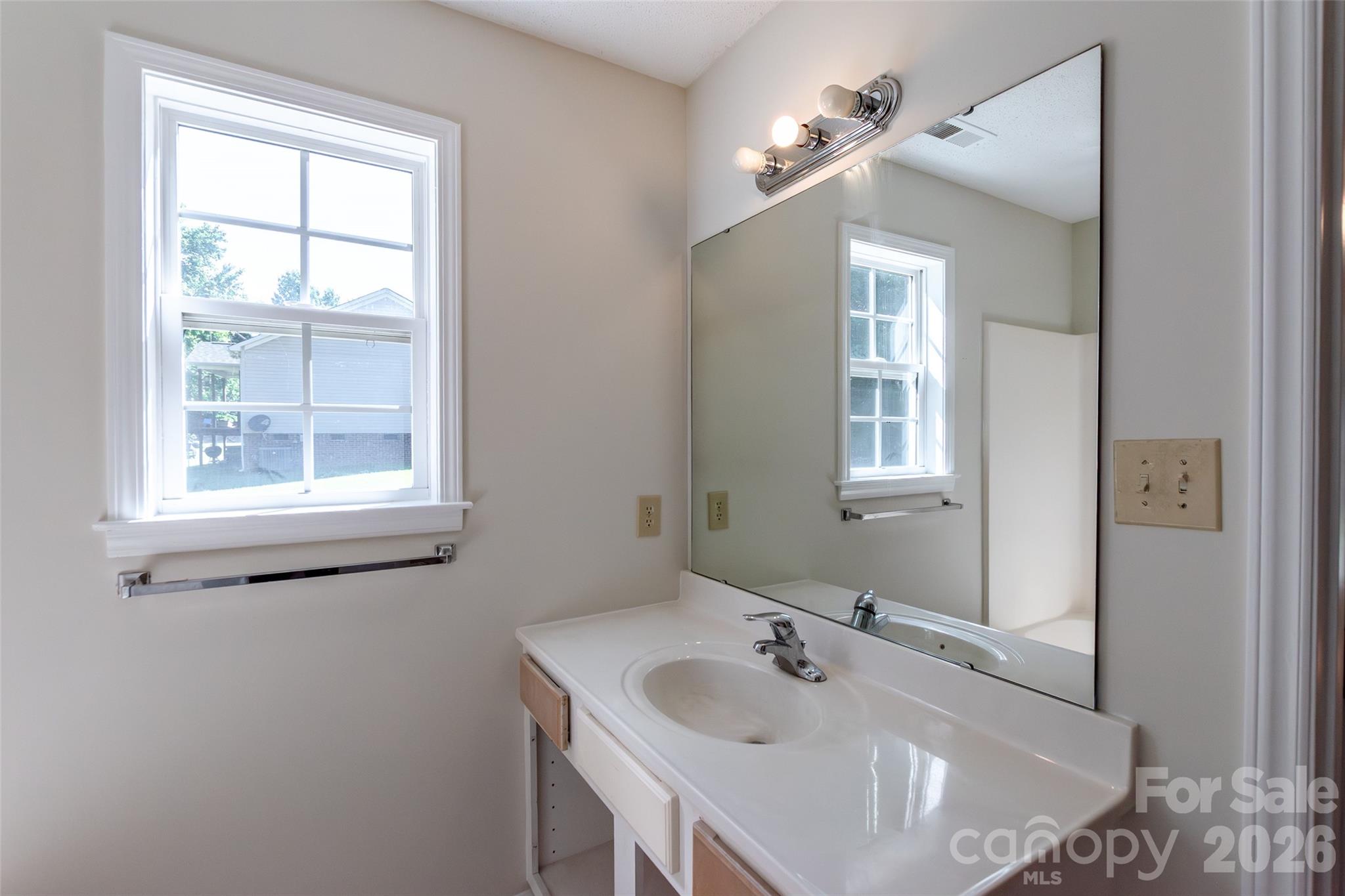 386 Sutton Springs Road Property Photo 11