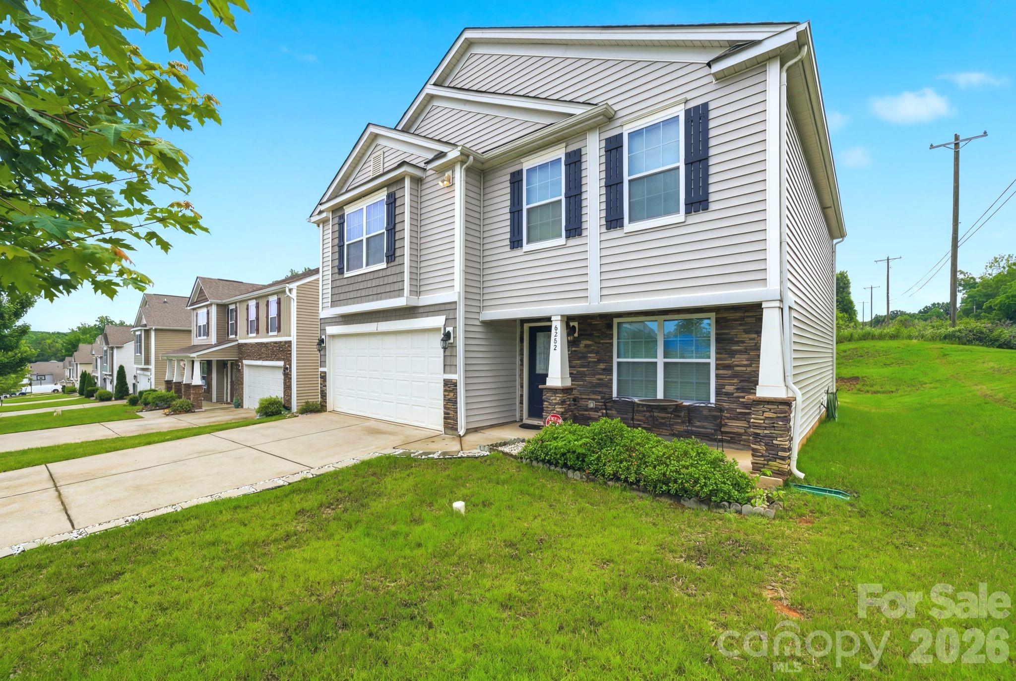 8502 Mansell Court Property Photo 3