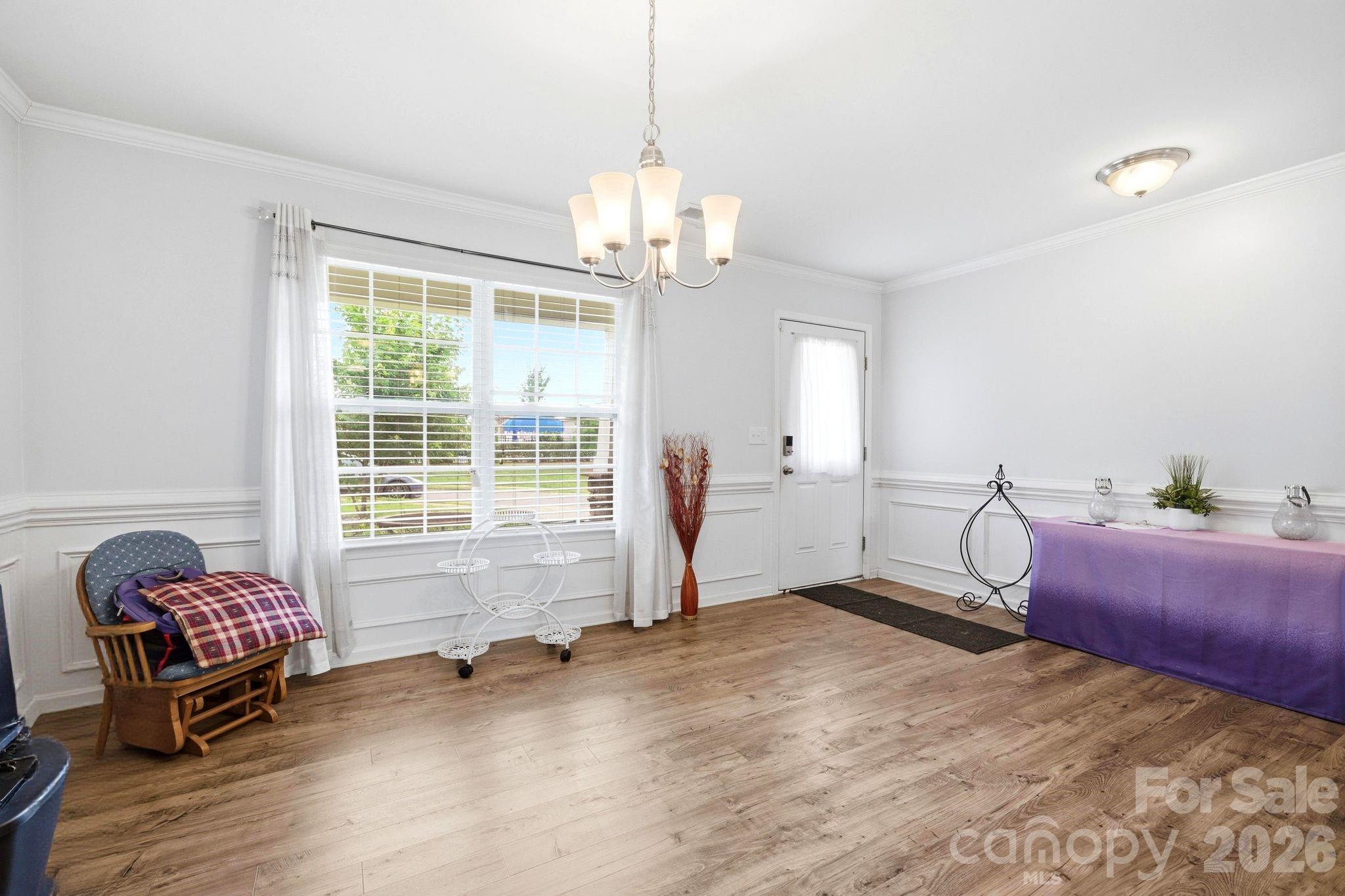 8502 Mansell Court Property Photo 4