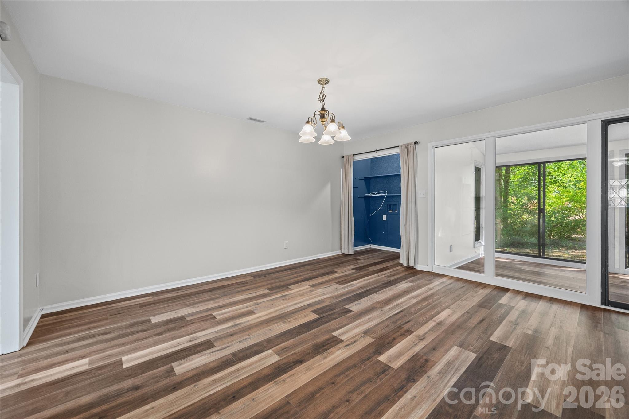 120 Ashebrook Drive Property Photo 8