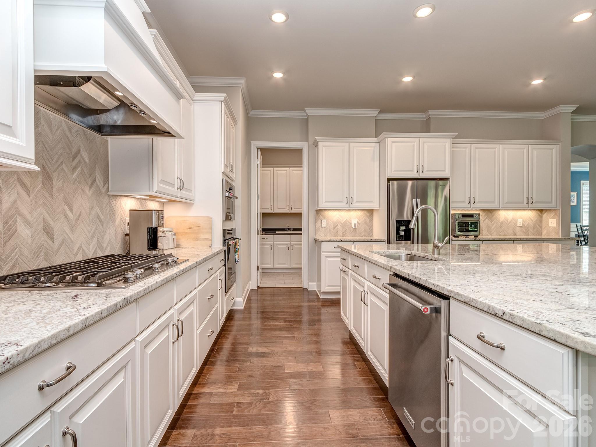 121 Enclave Boulevard Property Photo 4